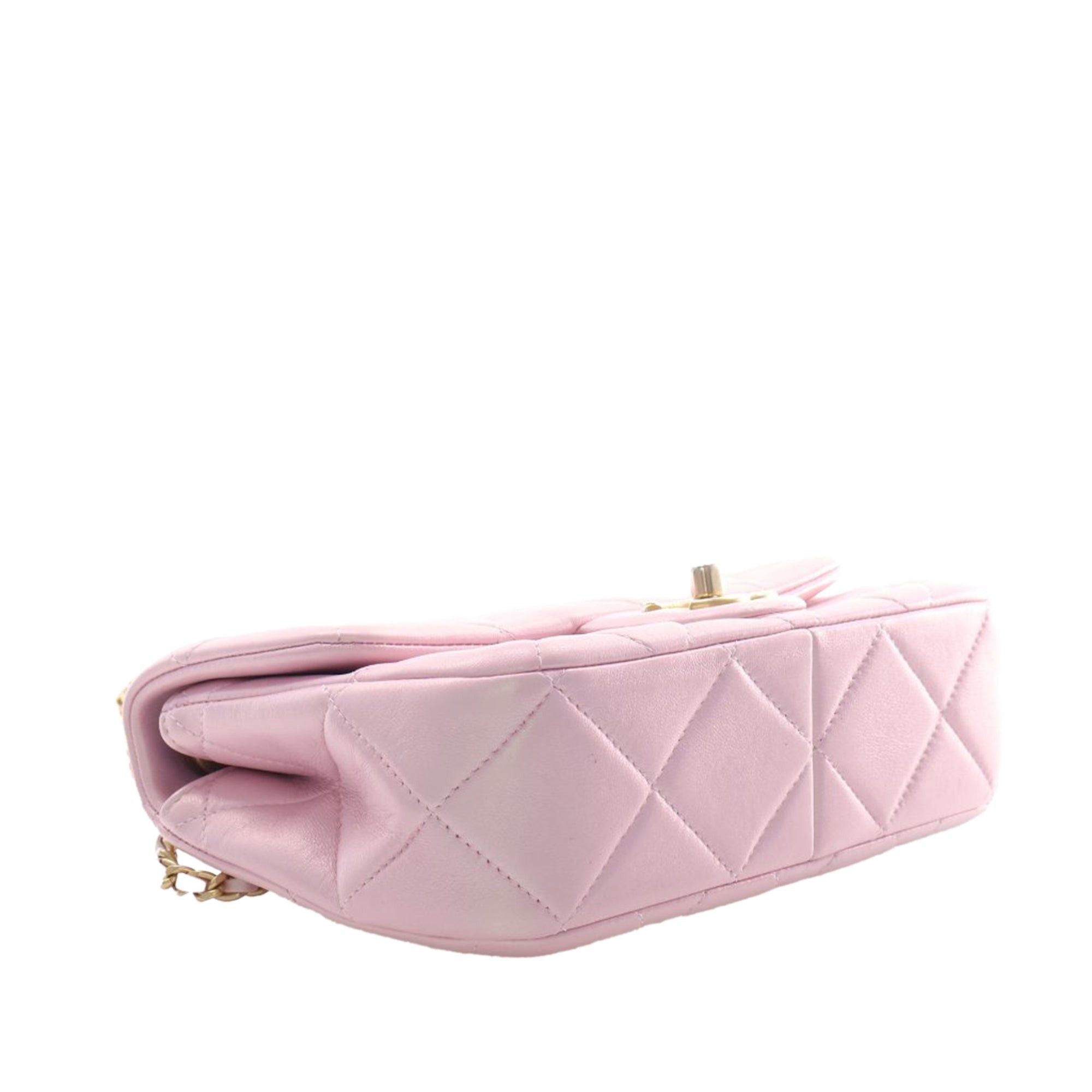 Chanel Mini Quilted Iridescent Lambskin Pearly Flap Size ONE SIZE - 9 Thumbnail
