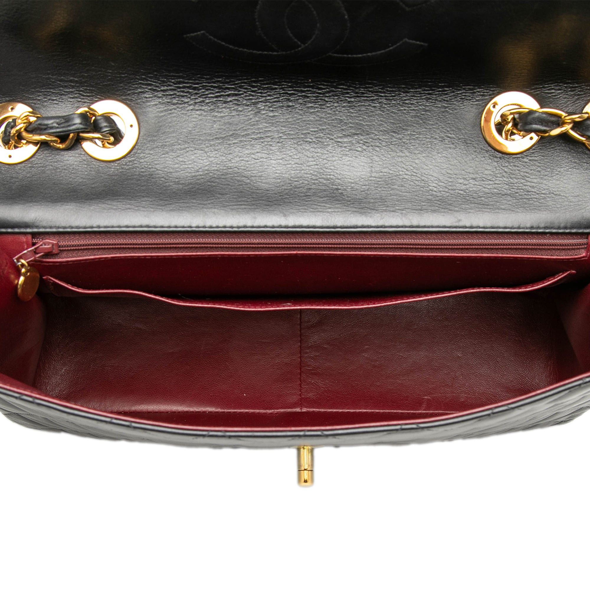 Chanel Maxi XL Classic Lambskin Single Flap Size ONE SIZE - 4 Thumbnail