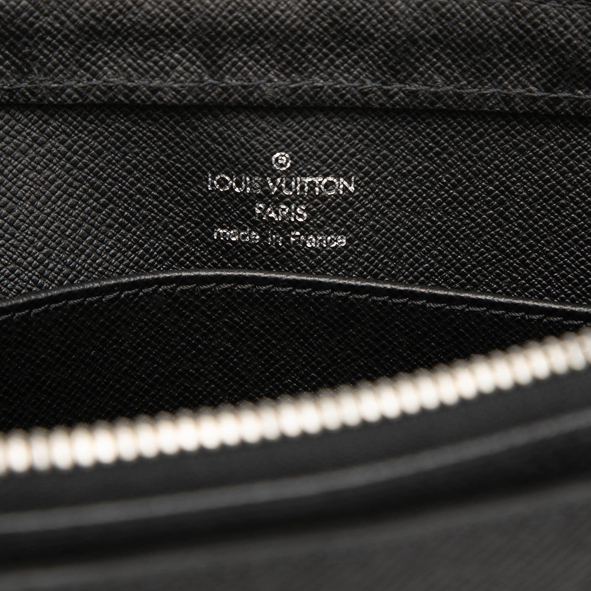 Louis Vuitton Taiga Pochette Baikal Size ONE SIZE - 5 Thumbnail