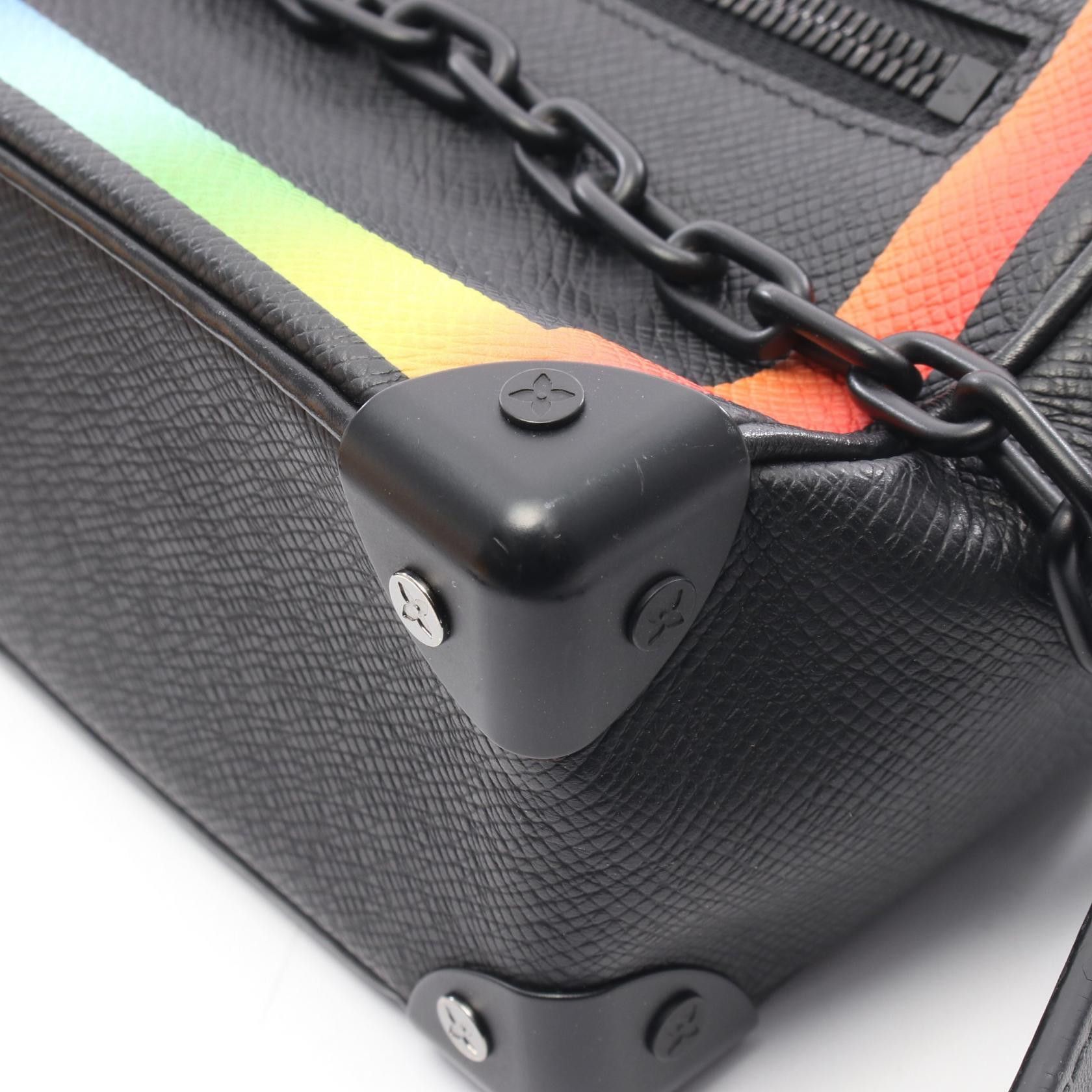 Louis Vuitton Louis Vuitton Louis Vuitton Mini Soft Trunk Taiga Shoulder Bag Leather Shoulder Bag M30351 DUTY FREE for USA Size ONE SIZE - 7 Thumbnail
