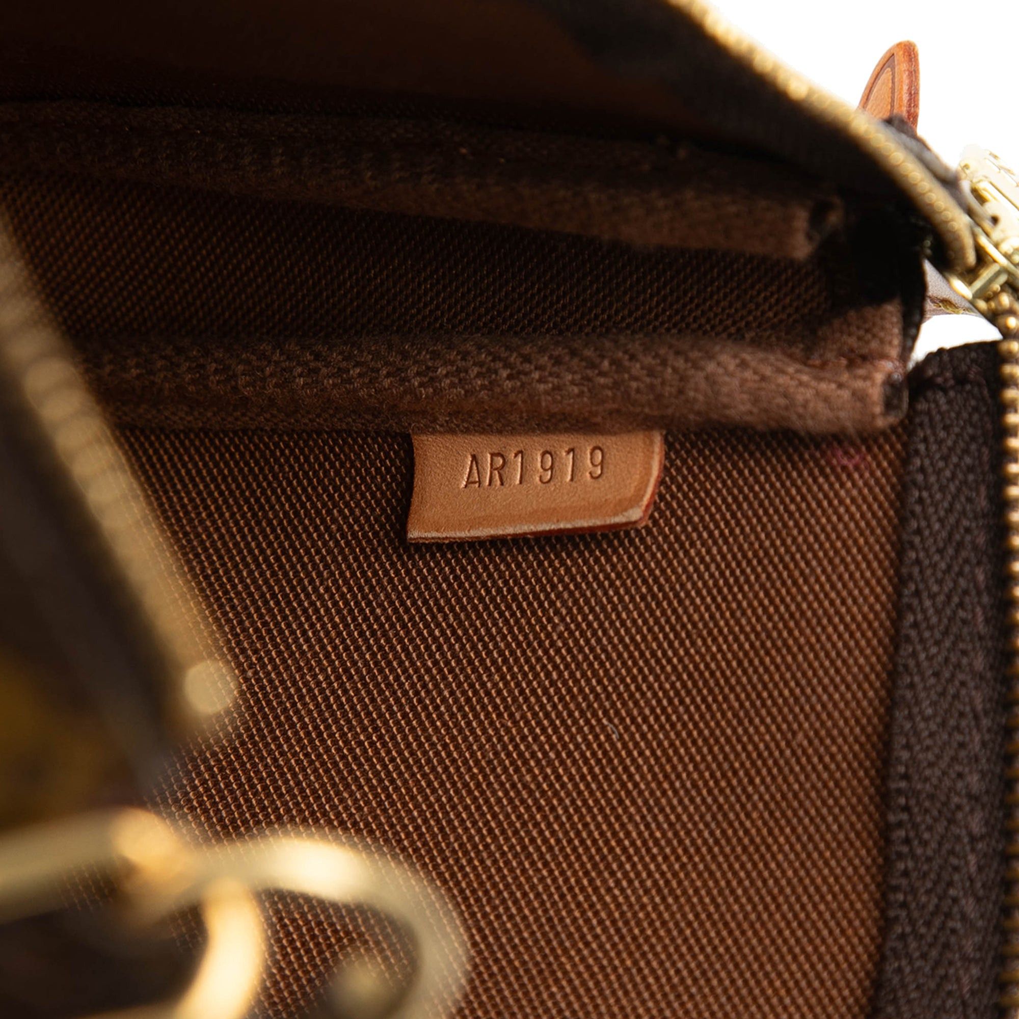 Louis Vuitton Monogram Pochette Accessoires Size ONE SIZE - 6 Thumbnail
