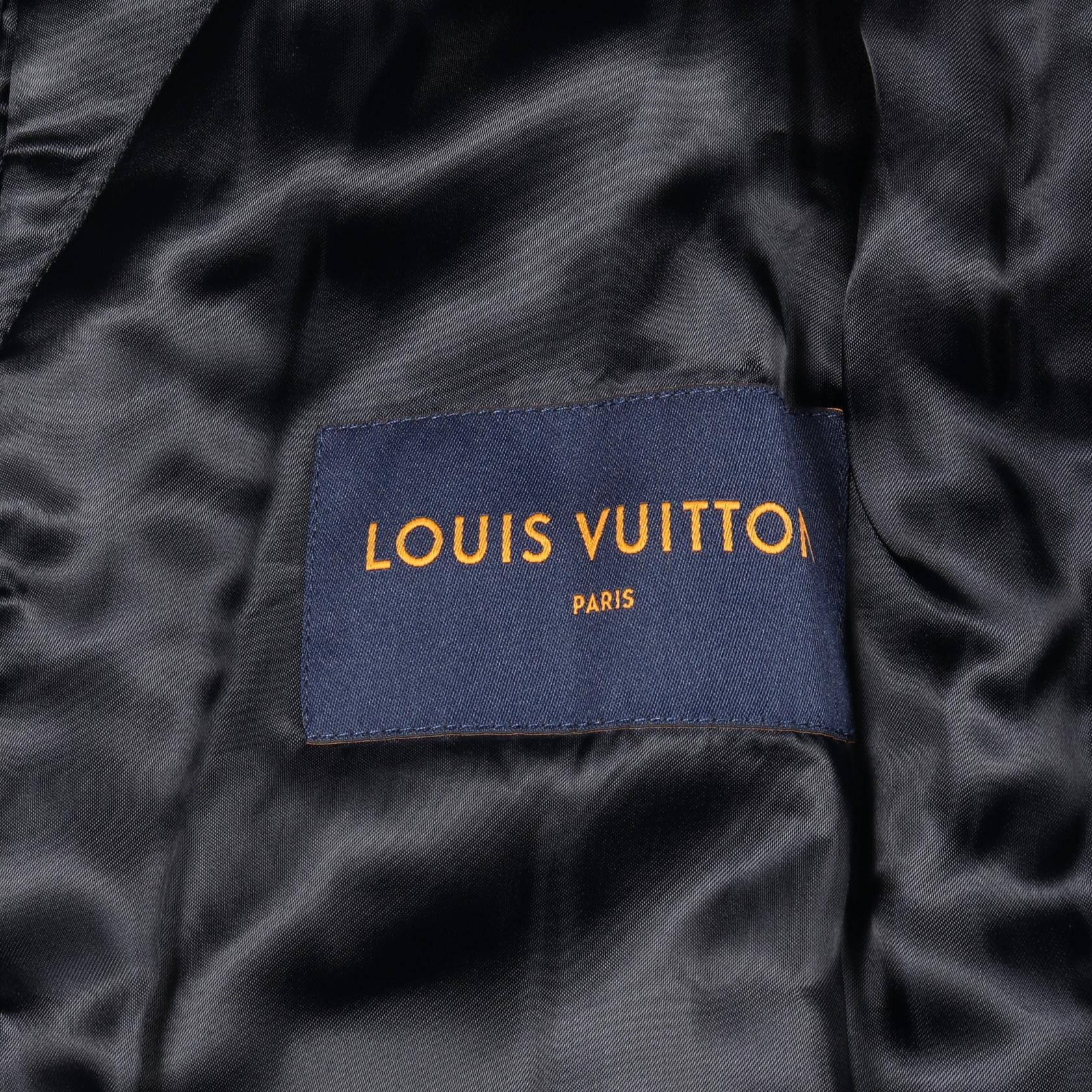 Louis Vuitton Louis Vuitton Louis Vuitton Karakoram Souvenir Polyester Jacket Textile Outerwear RM222VMW1HNB20E DUTY FREE for USA Size ONE SIZE - 3 Thumbnail