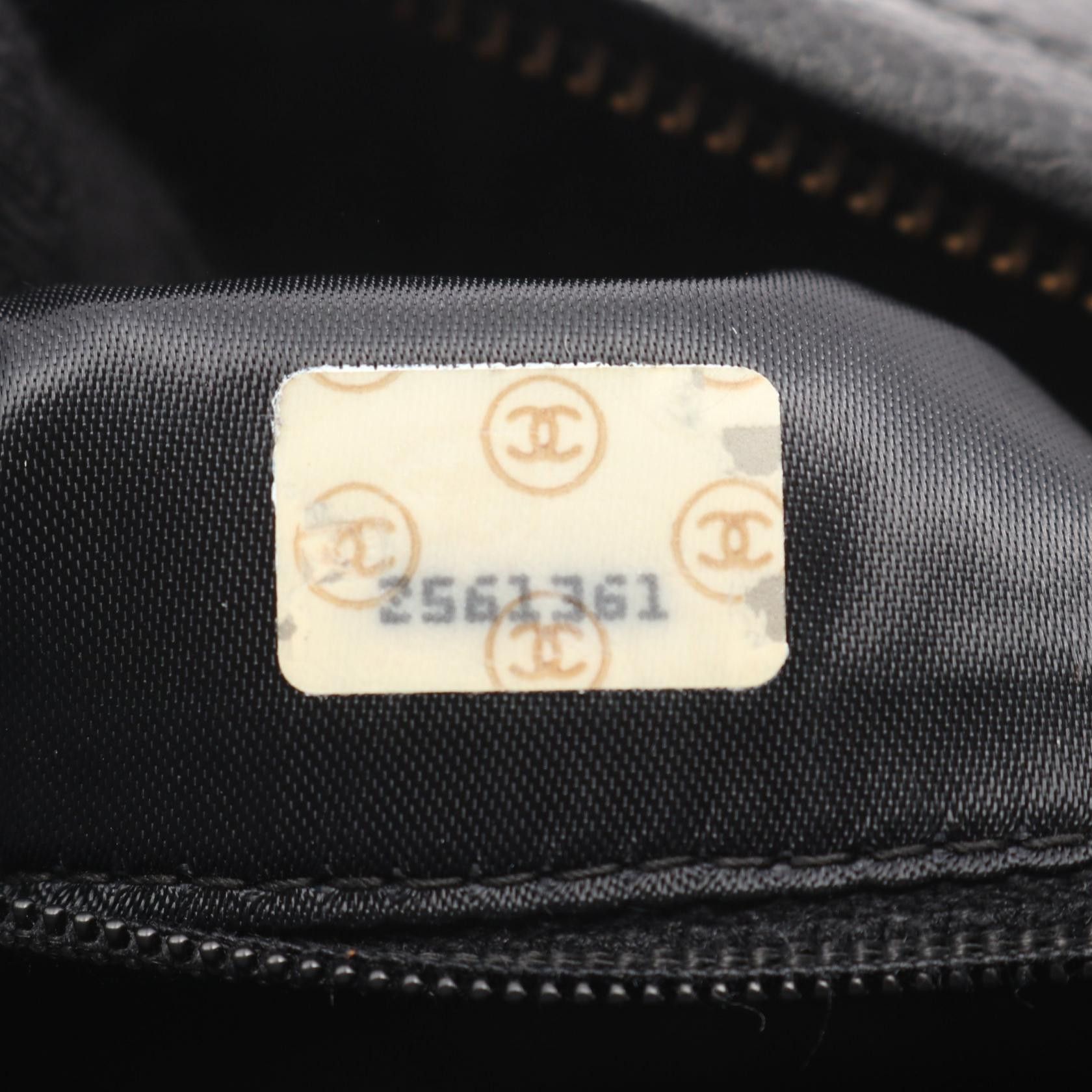 Chanel Chanel CHANEL V Stitch Chevron Grained Calfskin Shoulder Bag Leather Shoulder Bag DUTY FREE for USA Size ONE SIZE - 5 Thumbnail