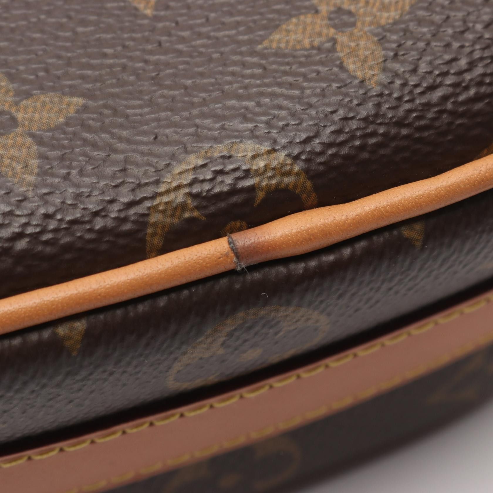 Louis Vuitton Louis Vuitton Louis Vuitton Boite Chapeau Souple PM Monogram shoulder bag Textile Shoulder Bag M45578 DUTY FREE for USA Size ONE SIZE - 6 Thumbnail