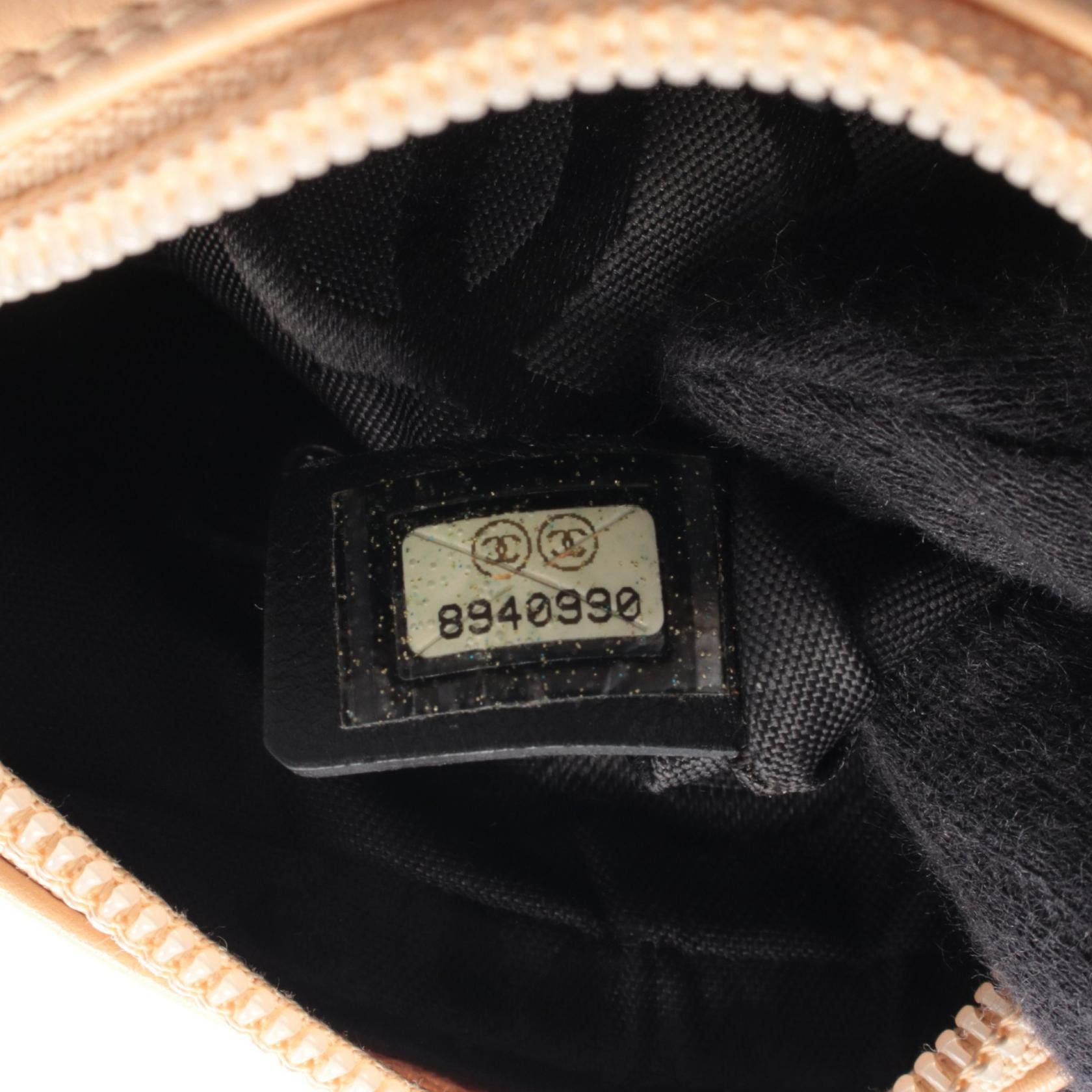 Chanel Chanel Chanel Cambon Line Leather Shoulder Bag Leather Shoulder Bag DUTY FREE for USA Size ONE SIZE - 5 Thumbnail