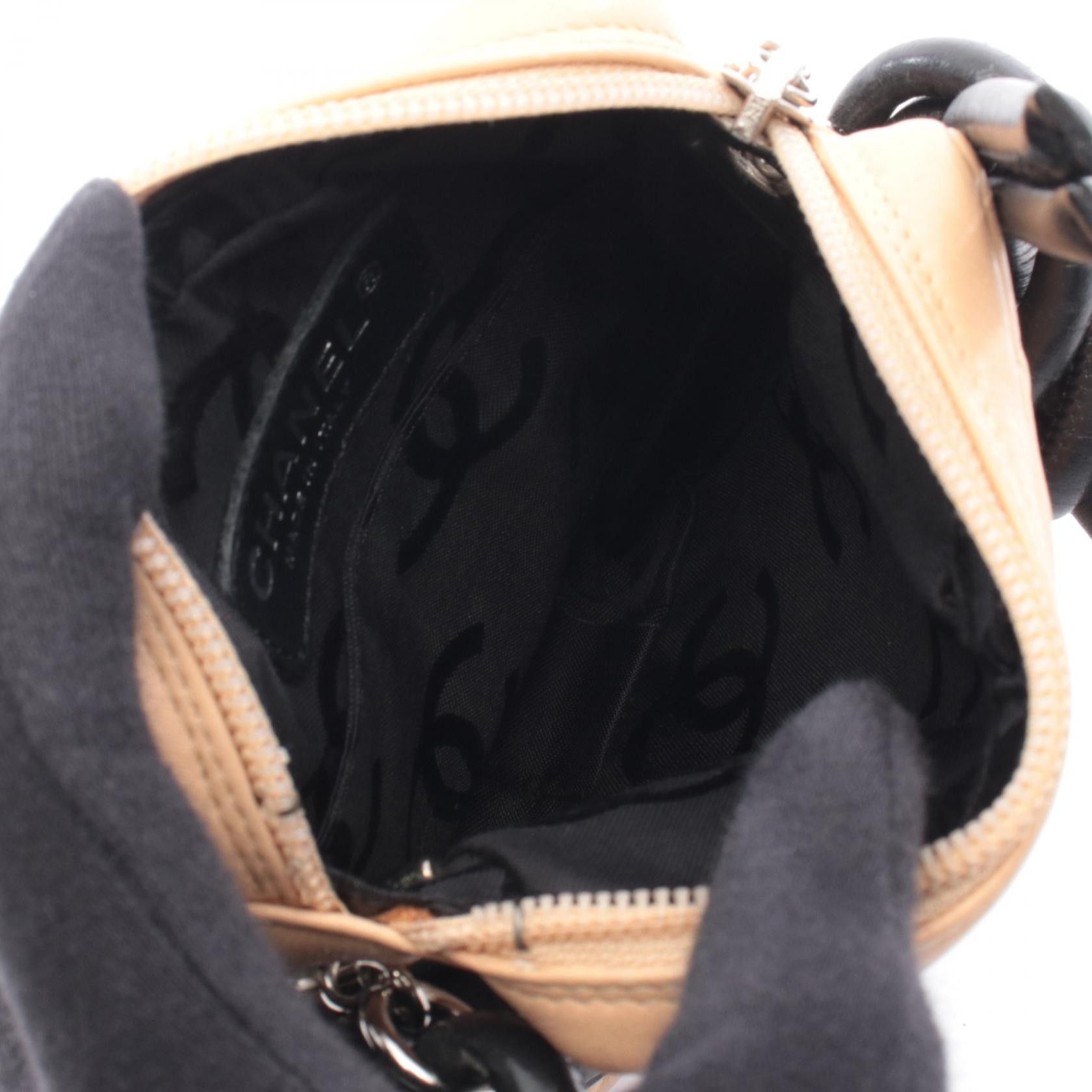 Chanel Chanel Chanel Cambon Line Leather Shoulder Bag Leather Shoulder Bag DUTY FREE for USA Size ONE SIZE - 3 Thumbnail