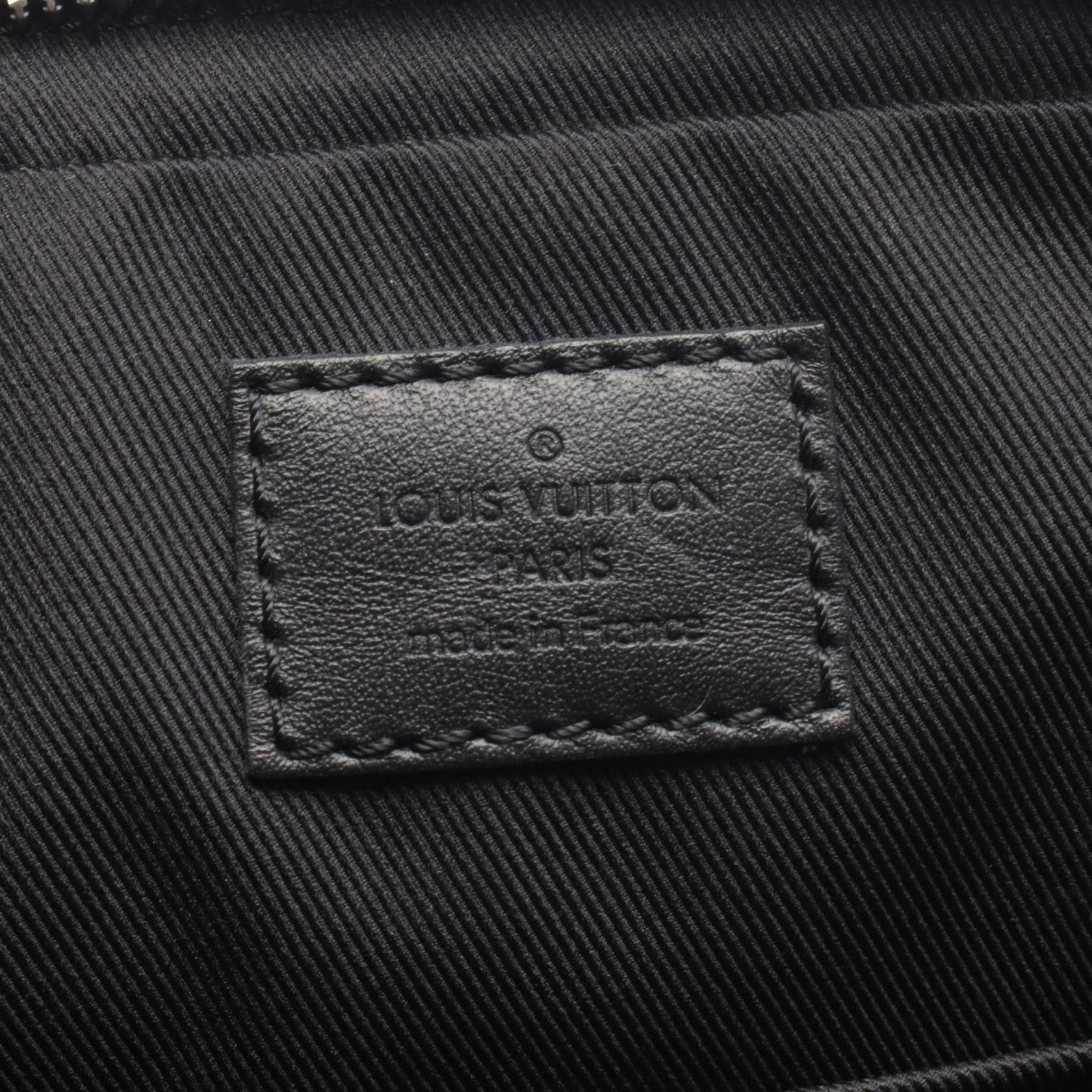 Louis Vuitton Louis Vuitton Louis Vuitton Trio Messenger Monogram Eclipse Shoulder Bag Textile Shoulder Bag M69443 DUTY FREE for USA Size ONE SIZE - 4 Thumbnail