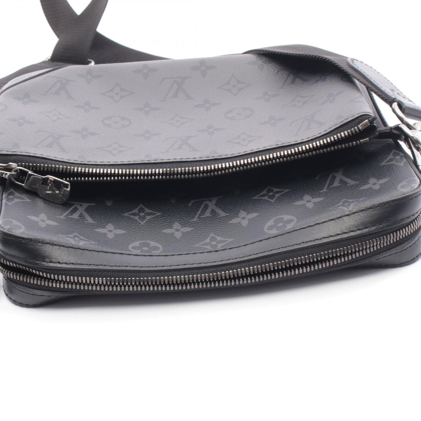 Louis Vuitton Louis Vuitton Louis Vuitton Trio Messenger Monogram Eclipse Shoulder Bag Textile Shoulder Bag M69443 DUTY FREE for USA Size ONE SIZE - 6 Thumbnail