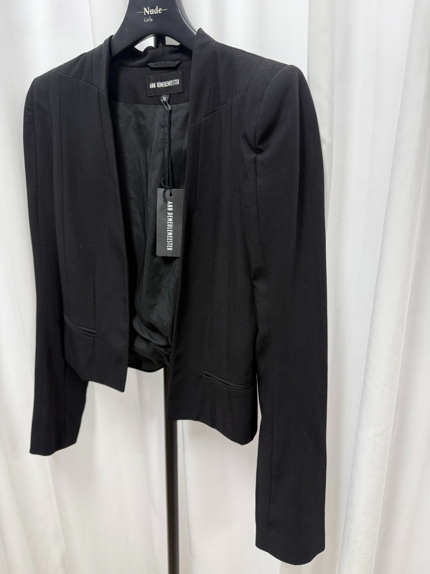 Ann Demeulemeester Ann Demeulemeester Pleated Square Shoulder Blazer Size US M / EU 48-50 / 2 - 2 Thumbnail
