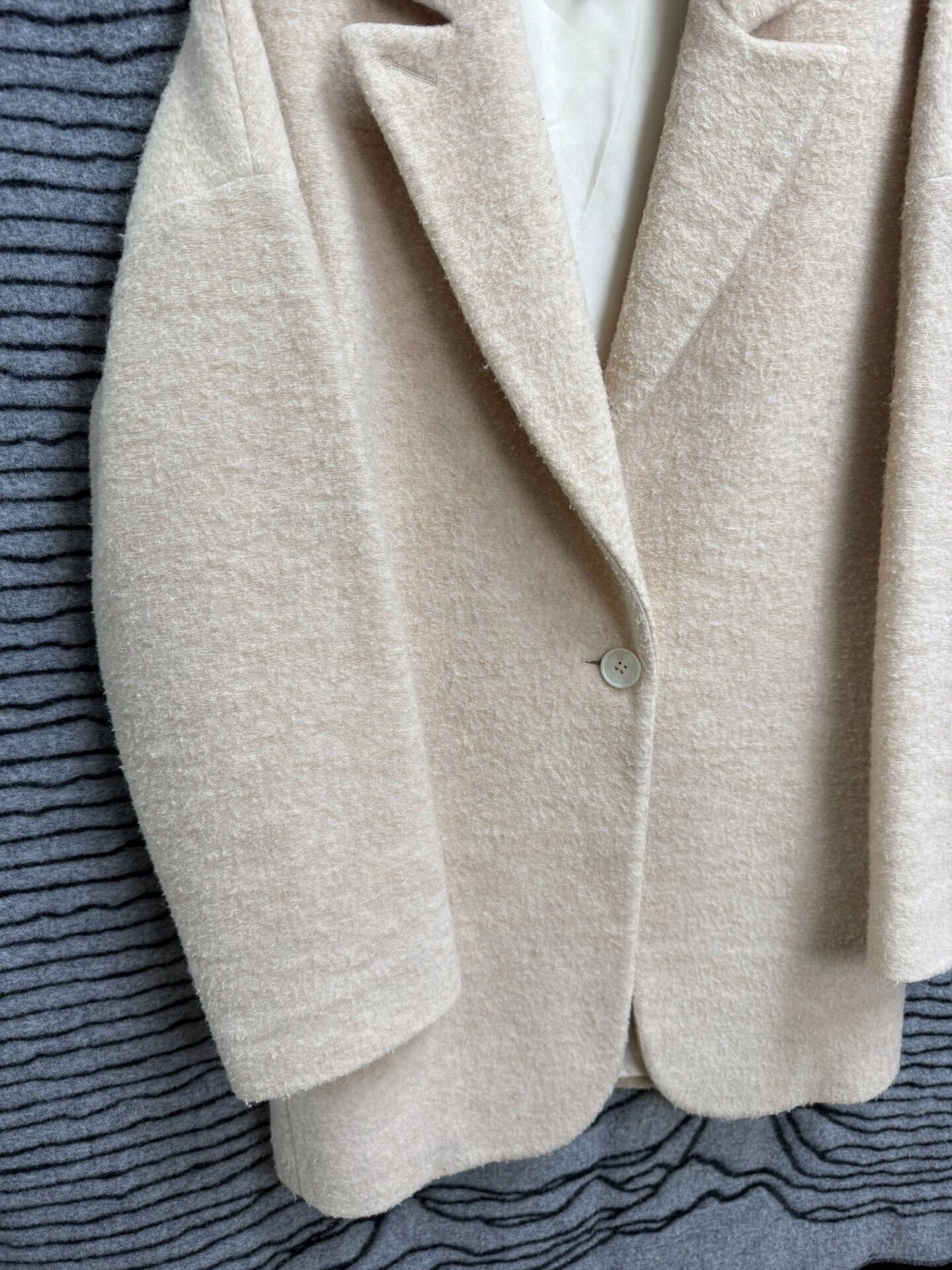 Maison Margiela Maison Margiela MM6 Batwing Wool Coat Size S / US 4 / IT 40 - 3 Thumbnail