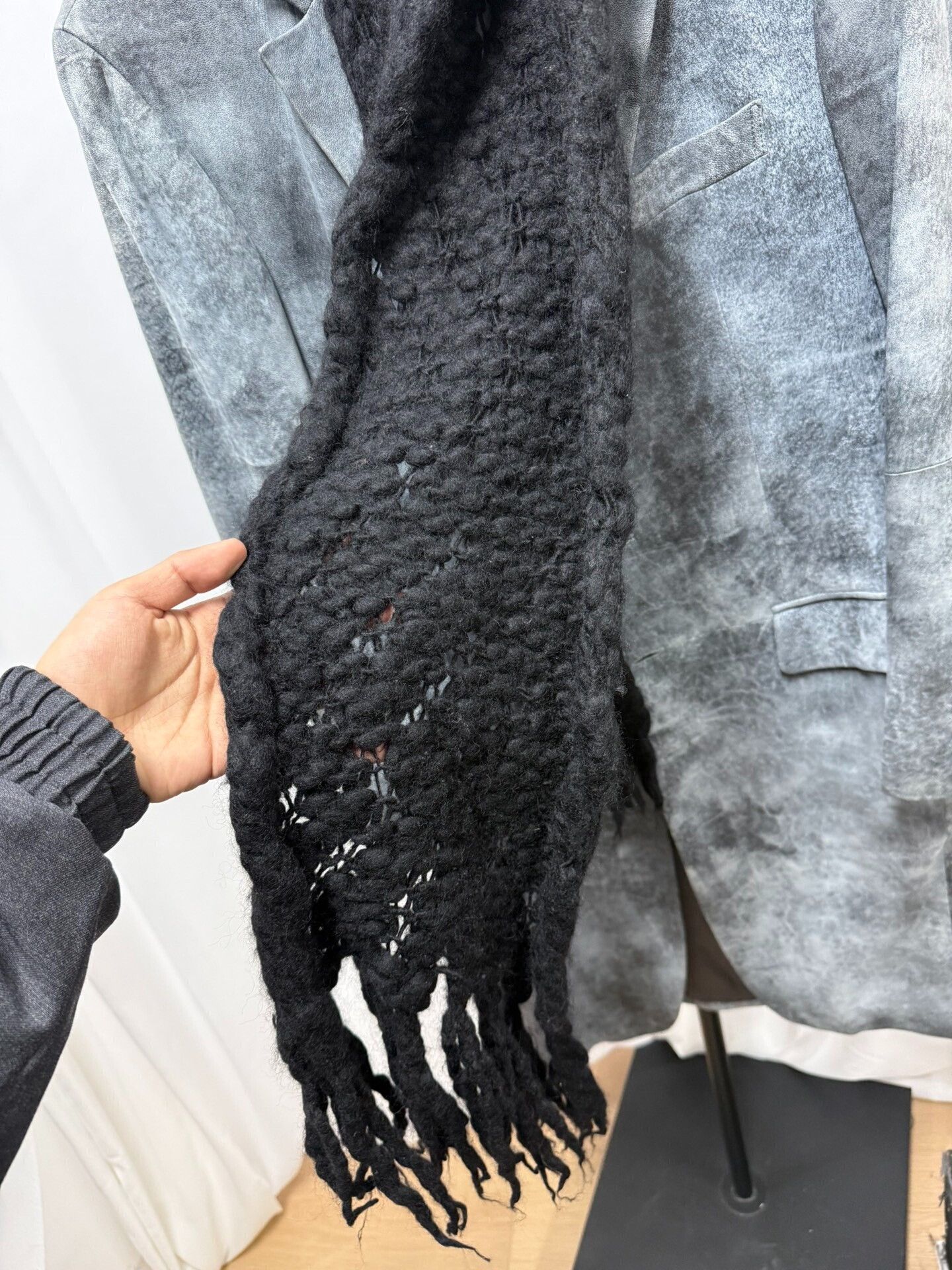Yohji Yamamoto Yohji Yamamoto Wool Thick-Knit Scarf Size ONE SIZE - 3 Thumbnail