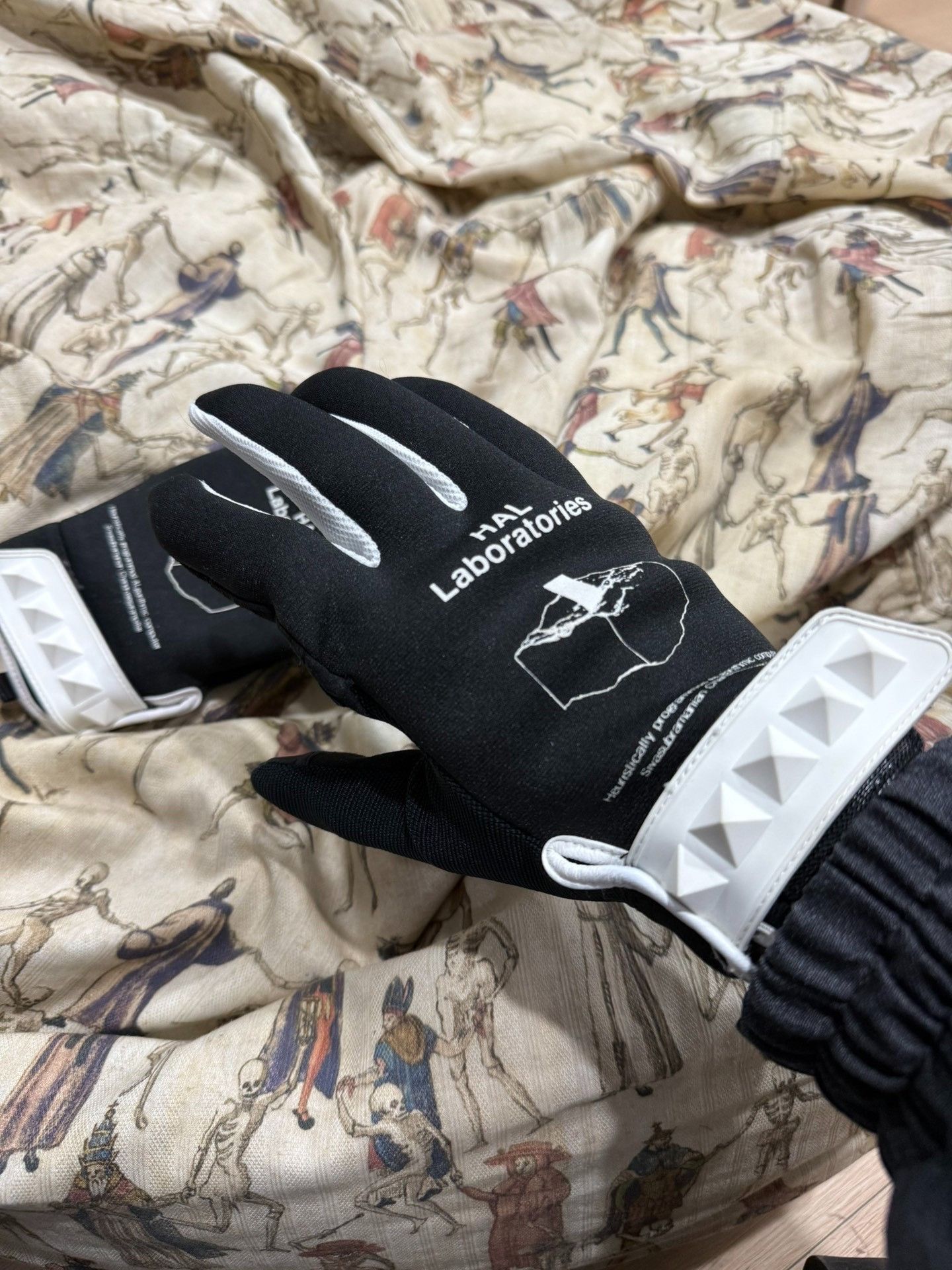 Undercover UNDERCOVER HAL Laboratories Rivet Moto Gloves Size ONE SIZE - 6 Thumbnail