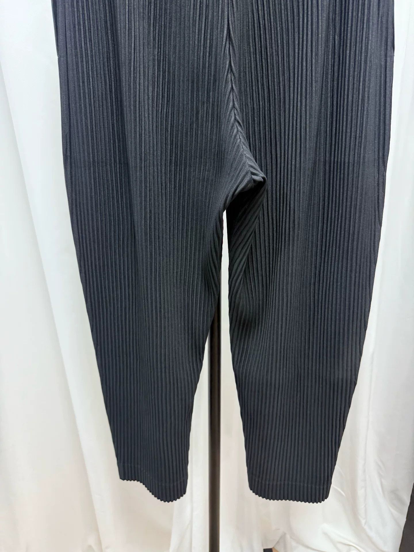 Homme Plisse Issey Miyake Issey Miyake Homme Plisse JF103 Tapered Trousers Size US 34 / EU 50 - 6 Thumbnail