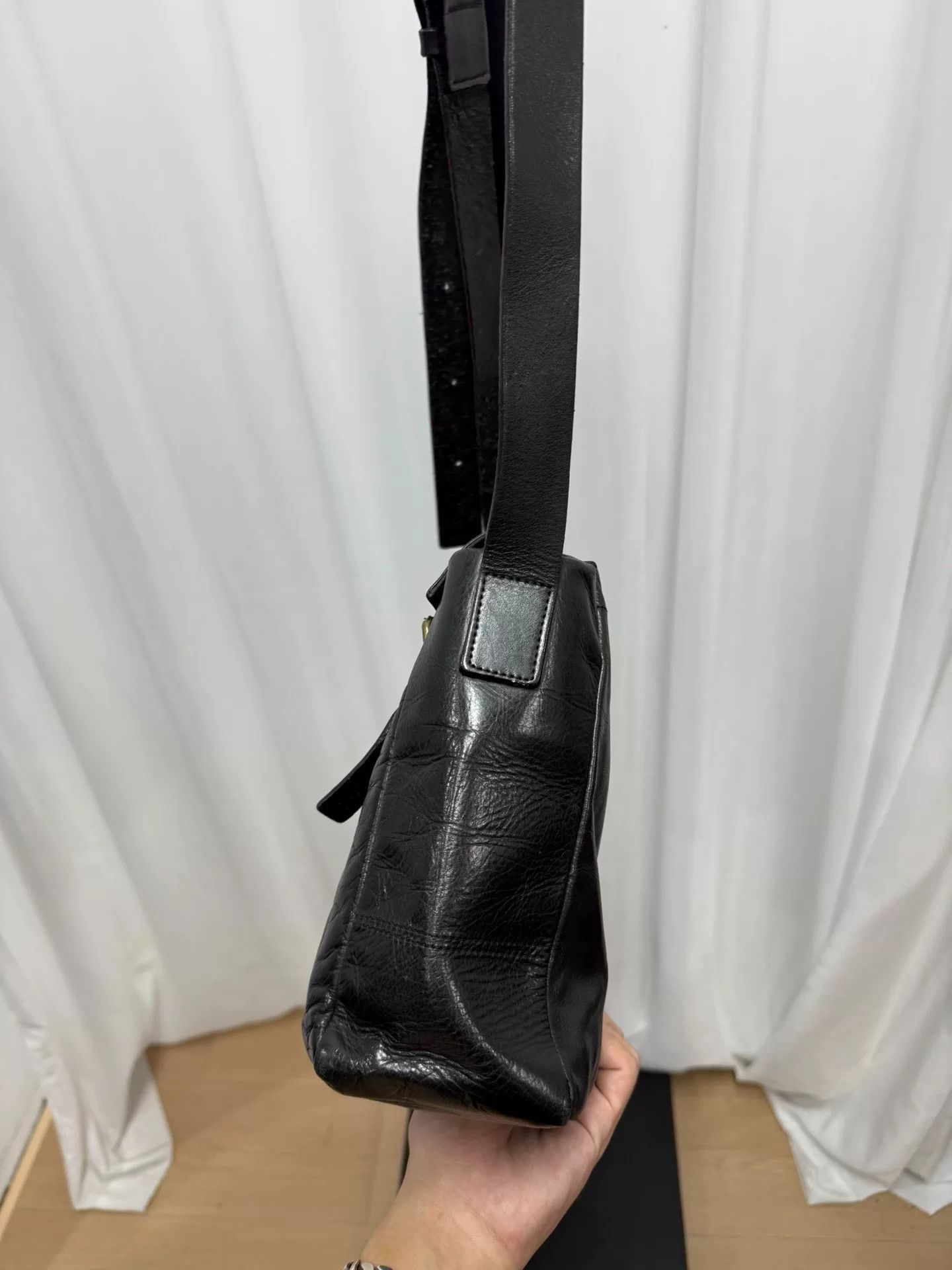 Dries Van Noten Dries Van Noten Waxed Leather Messenger Bag Size ONE SIZE - 3 Thumbnail
