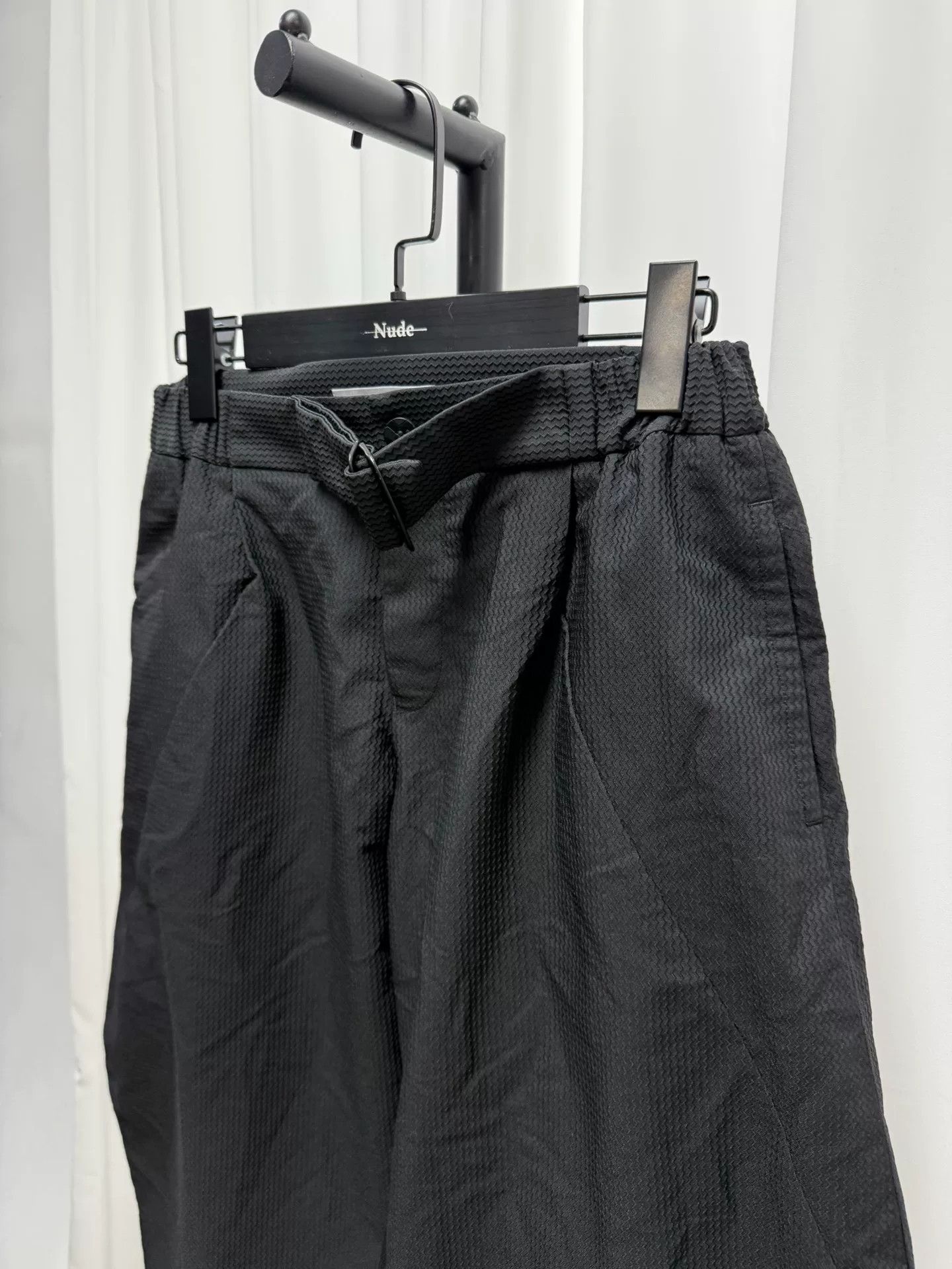 Issey Miyake Issey Miyake Men Pleated Capri Pants Size US 26 / EU 42 - 2 Thumbnail