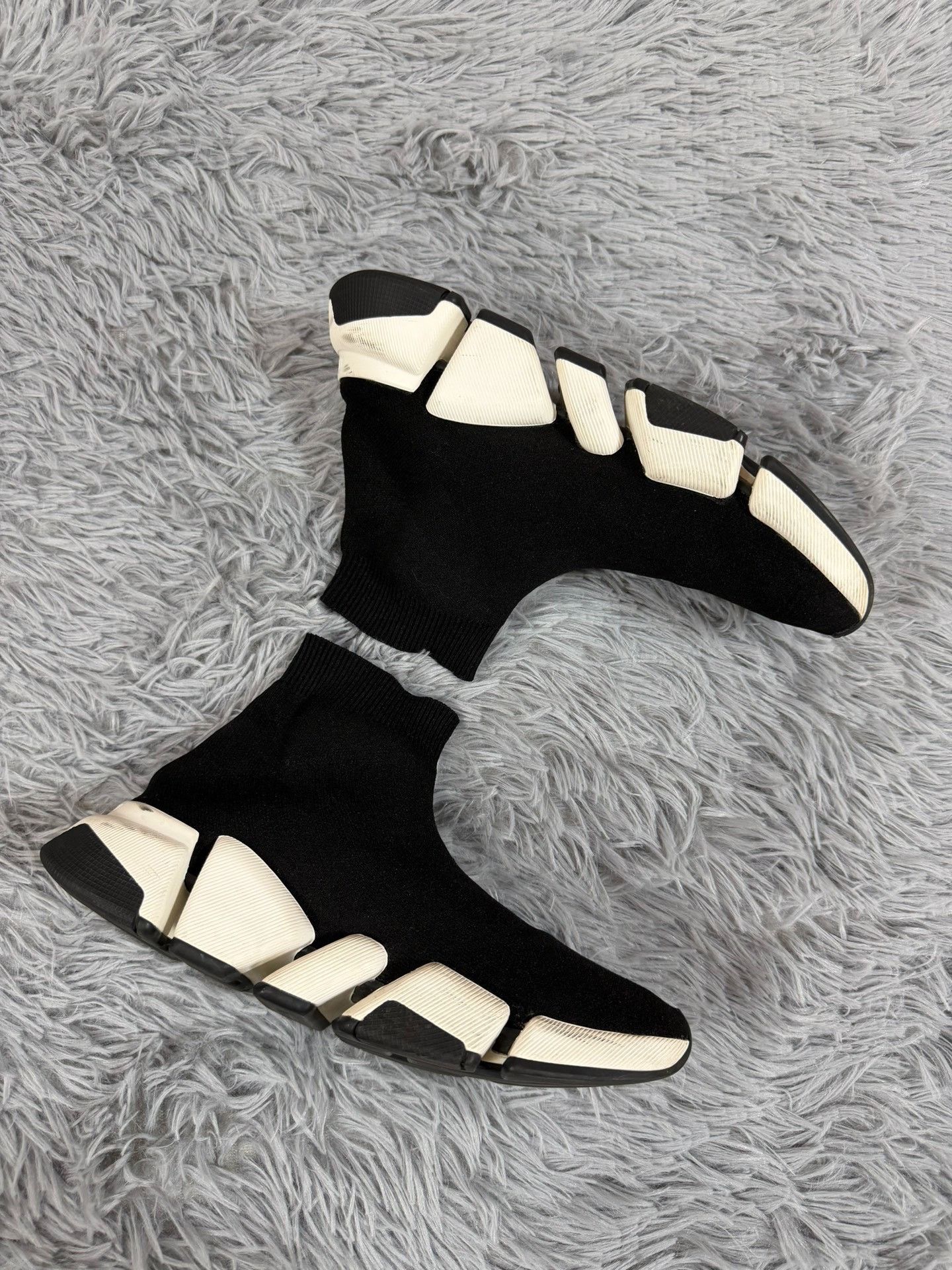 Balenciaga Balenciaga Hitop Sneakers us_7 Women Size US 7 / IT 37 - 3 Thumbnail