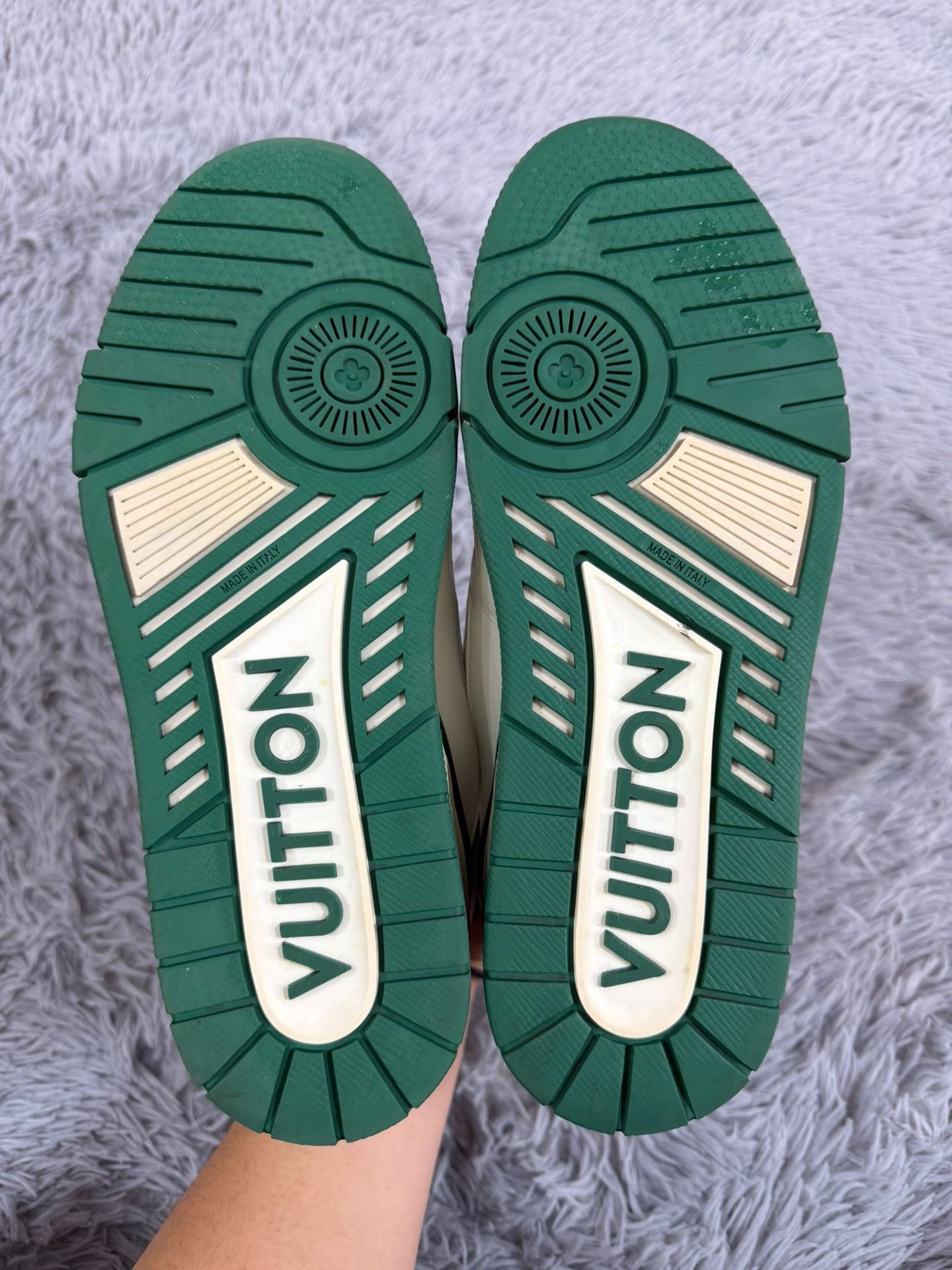 Louis Vuitton Louis Vuitton Training Green Lowtop Sneakers 8.5 Men Size US 8.5 / EU 41-42 - 5 Thumbnail