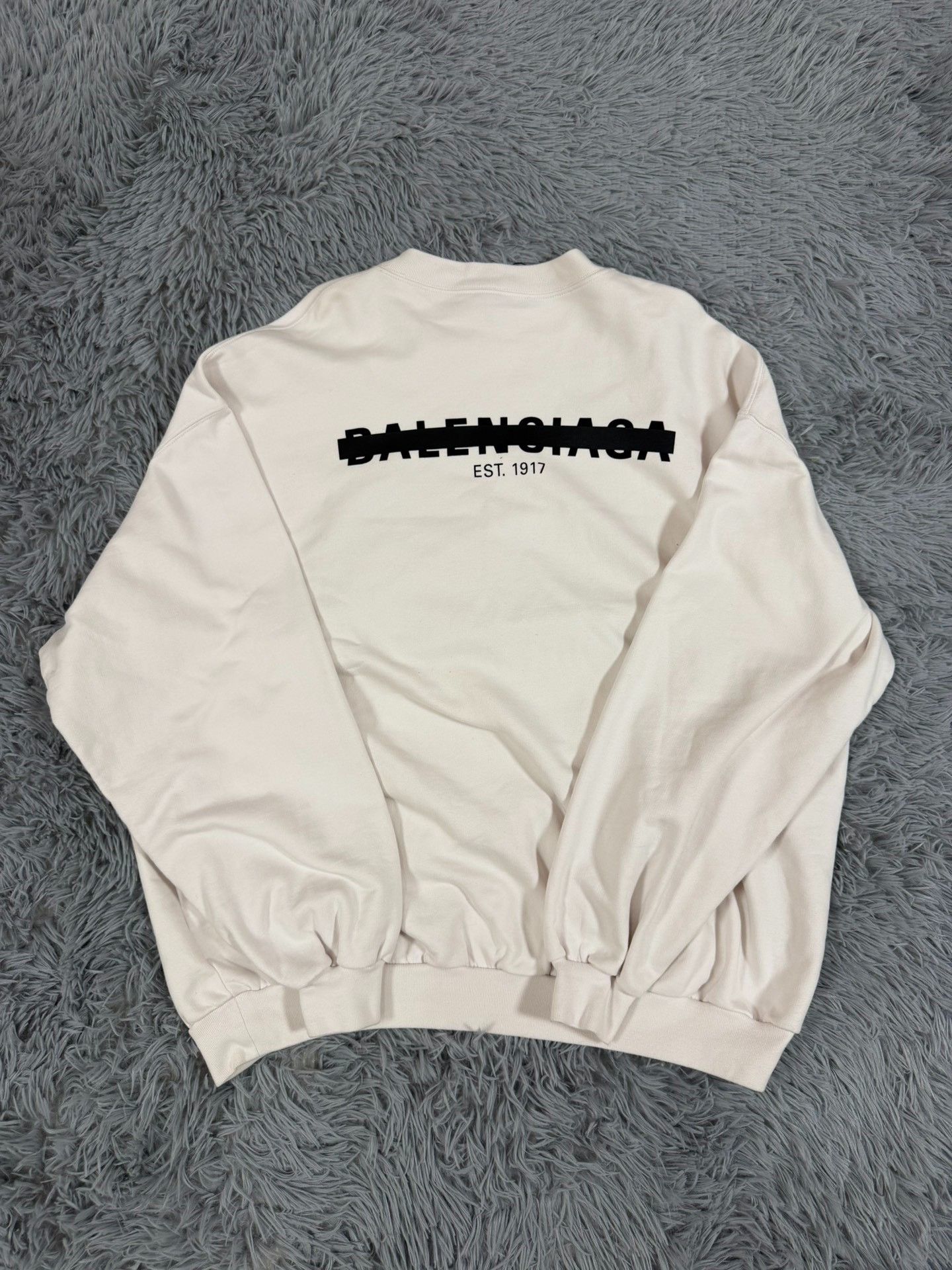 Balenciaga Balenciaga Retro Embroidered White Hoodie l Men Size US L / EU 52-54 / 3 - 2 Thumbnail