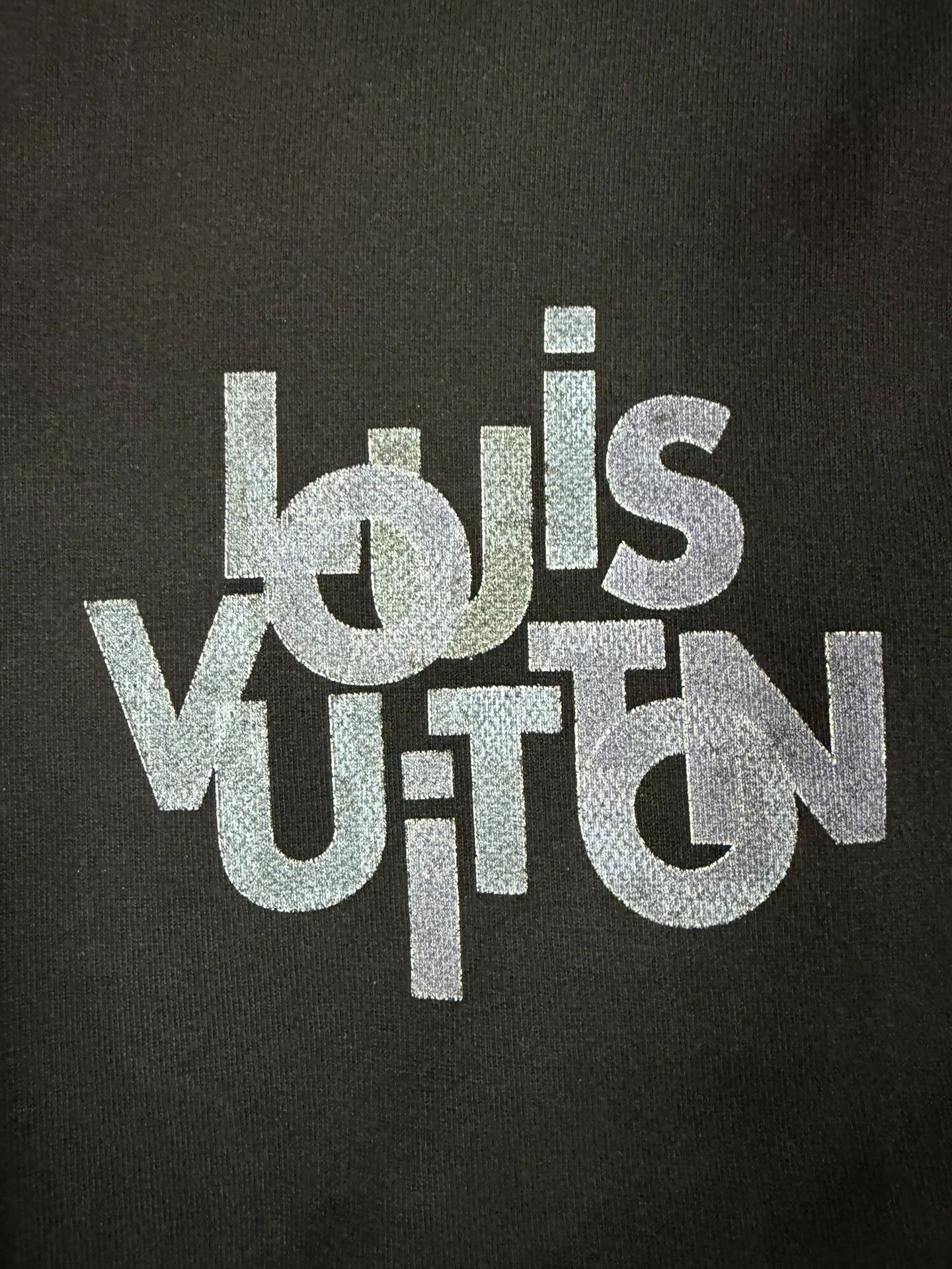 Louis Vuitton Louis Vuitton Retro Plaid Black T-Shirt l Men Size US L / EU 52-54 / 3 - 5 Thumbnail