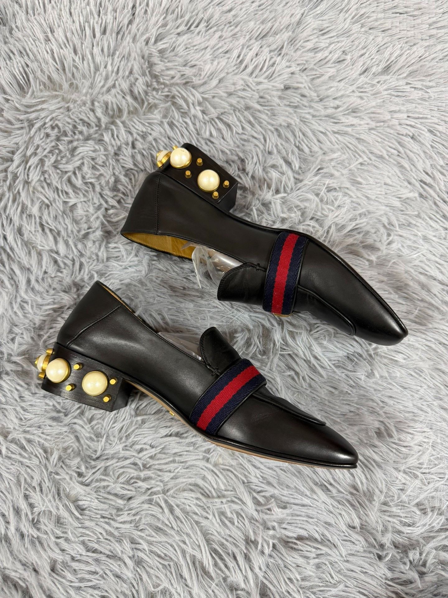 Gucci Gucci Black Lowtop Sneakers us_9 Women Size US 9 / IT 39 - 3 Thumbnail