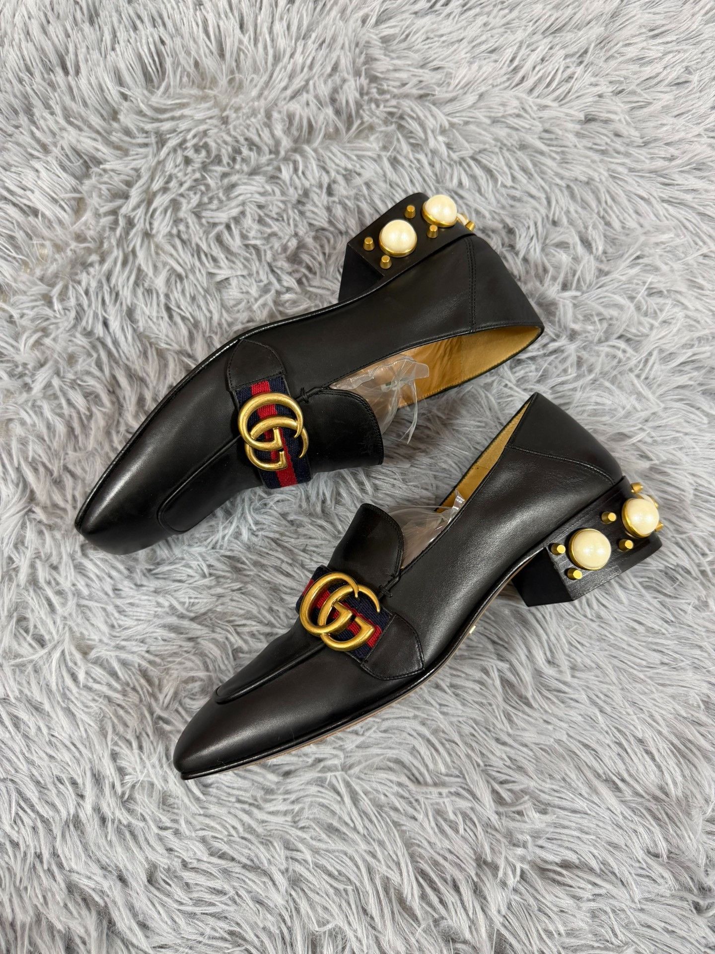 Gucci Gucci Black Lowtop Sneakers us_9 Women Size US 9 / IT 39 - 2 Thumbnail