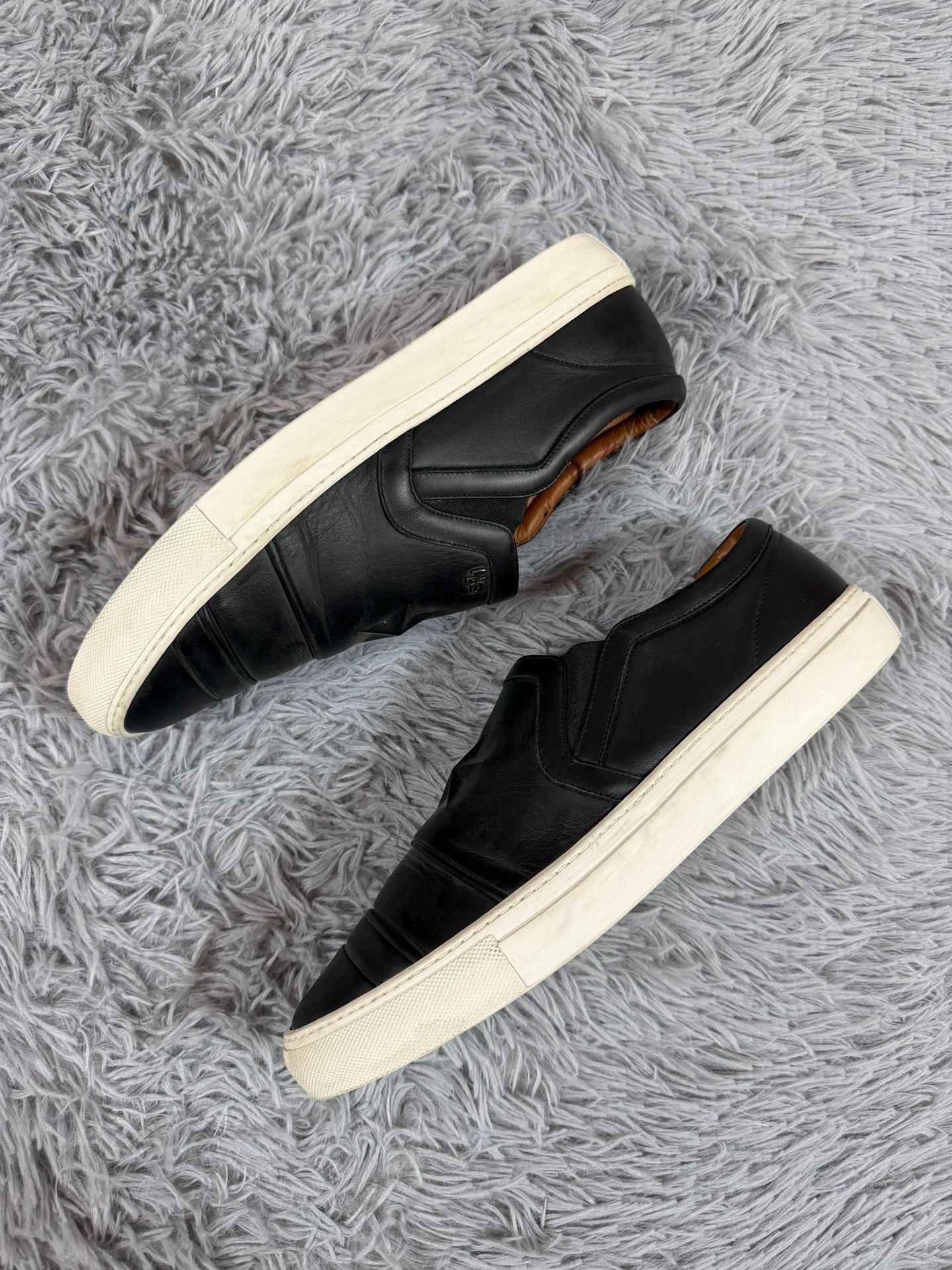 Givenchy Givenchy Black Lowtop Sneakers 11 Men Size US 11 / EU 44 - 2 Thumbnail