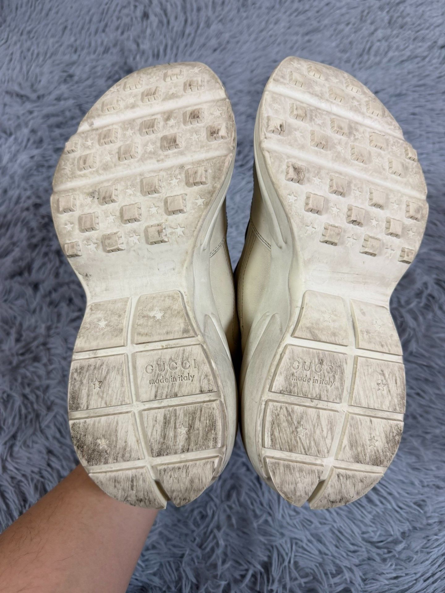 Gucci Gucci Distressed Lowtop Sneakers 8 Men Size US 8 / EU 41 - 5 Thumbnail