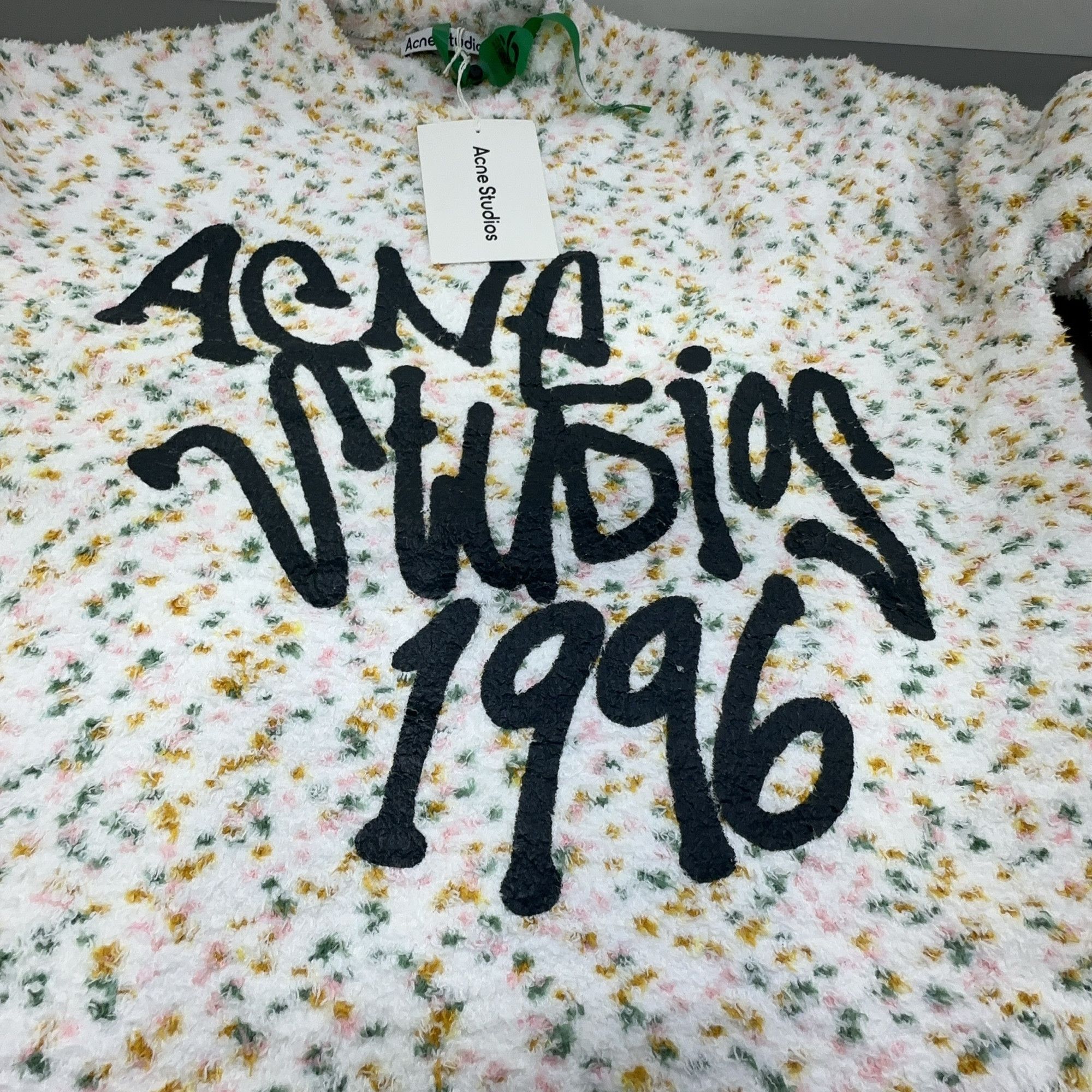 Acne Studios Acne Studios Graffiti Logo Knit Sweater S Size US S / EU 44-46 / 1 - 7 Thumbnail