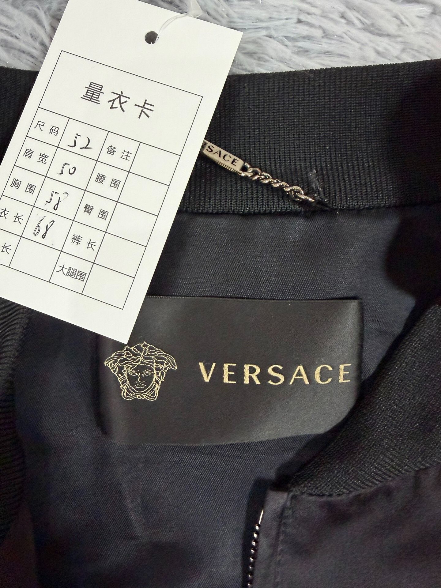 Versace Versace Embroidered Black Light Jacket l Men Size US L / EU 52-54 / 3 - 3 Thumbnail