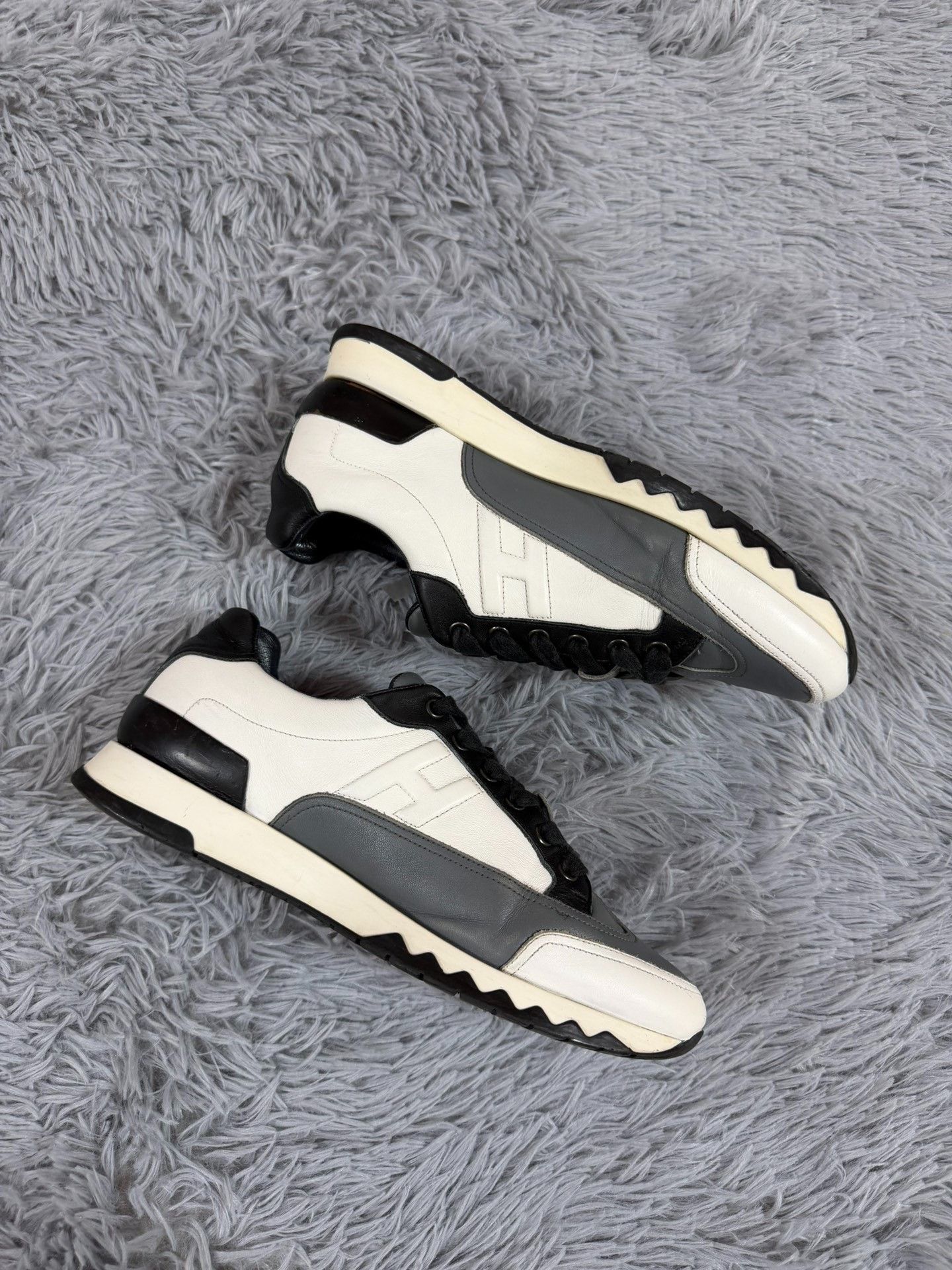 Hermes Hermes Casual Multi Lowtop Sneakers us_9 Women Size US 9 / IT 39 - 3 Thumbnail