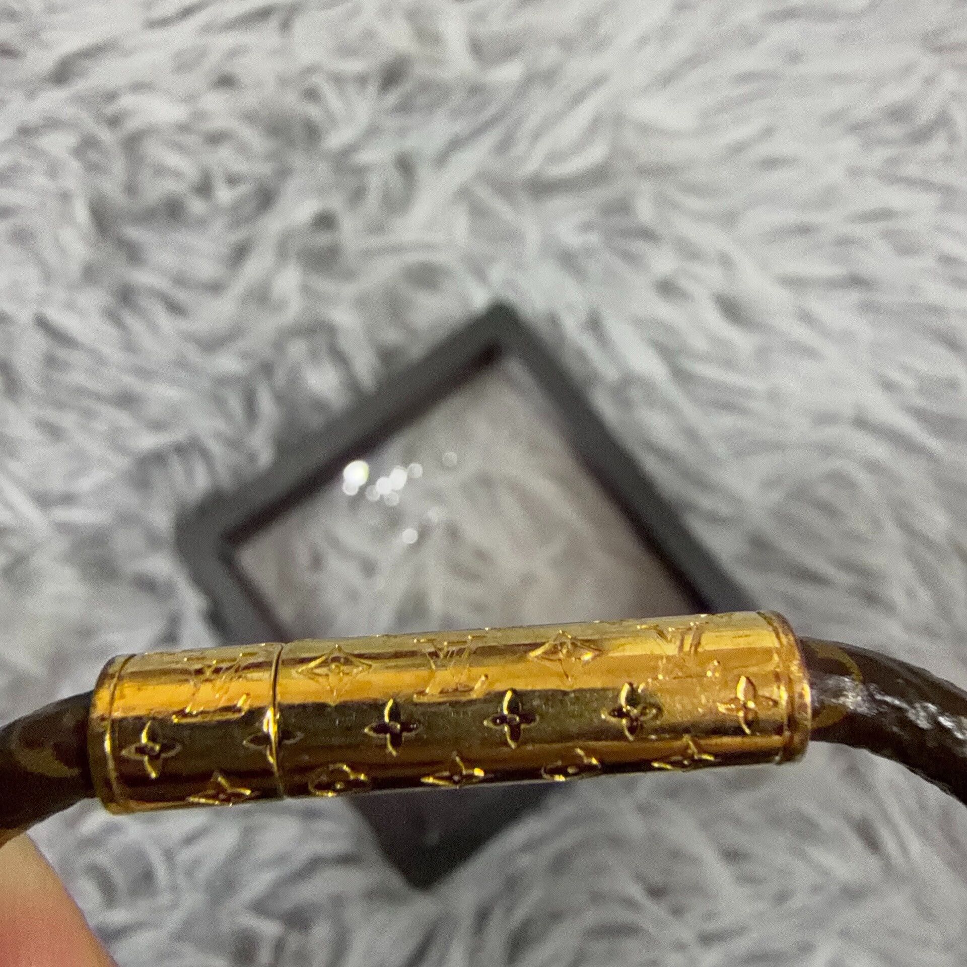 Louis Vuitton Louis Vuitton Retro Yellow Bracelet OS Women Size ONE SIZE - 3 Thumbnail