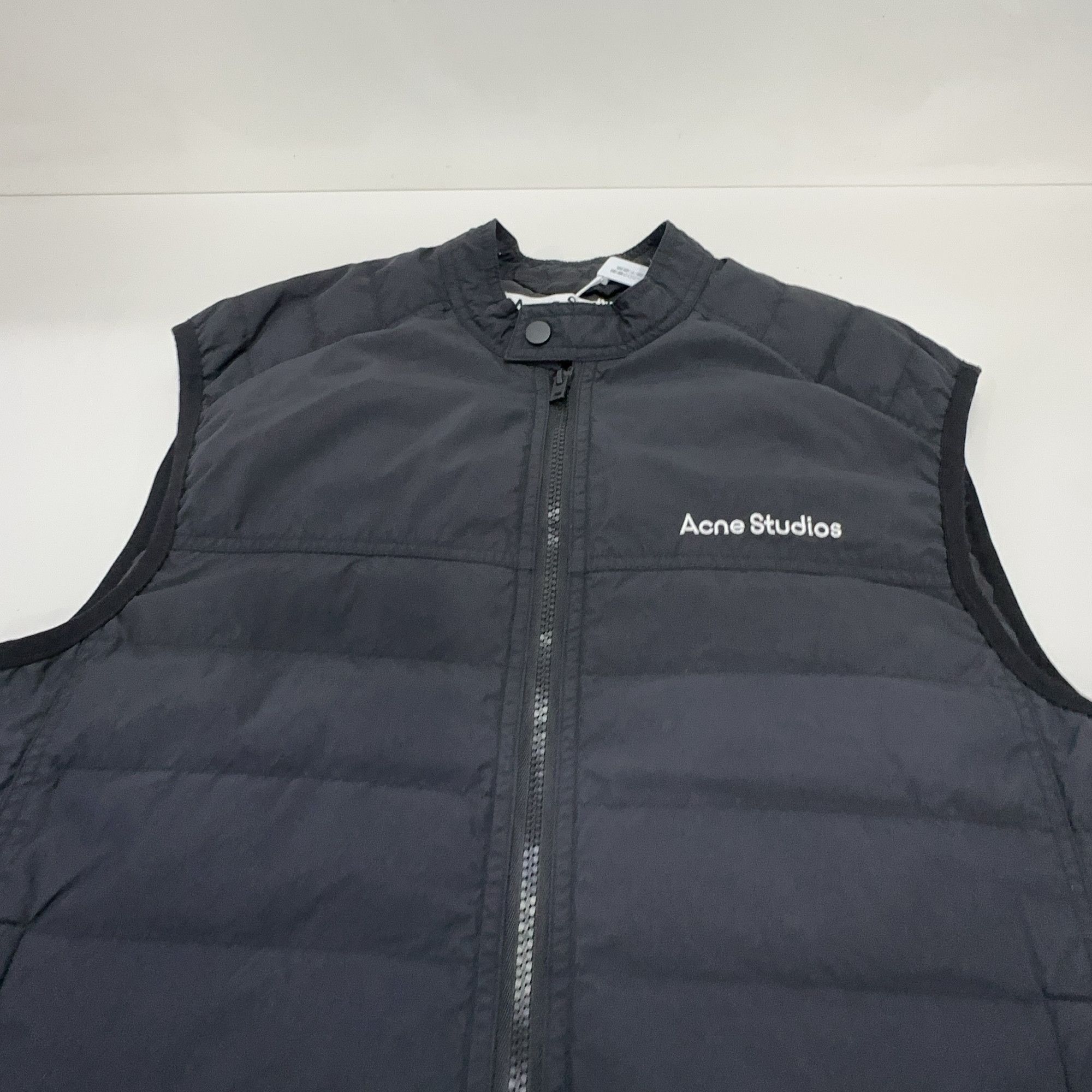 Acne Studios Acne Studios Logo Print Quilted Down Vest US S Size US S / EU 44-46 / 1 - 7 Thumbnail