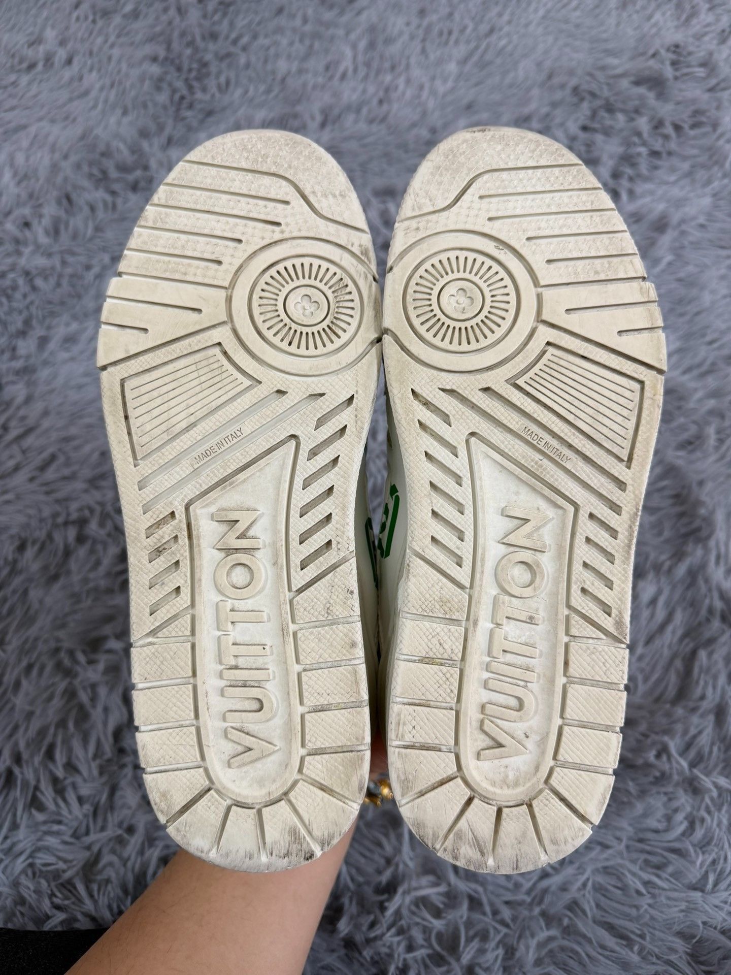 Louis Vuitton Louis Vuitton Training Green Lowtop Sneakers us_9 Women Size US 9 / IT 39 - 5 Thumbnail