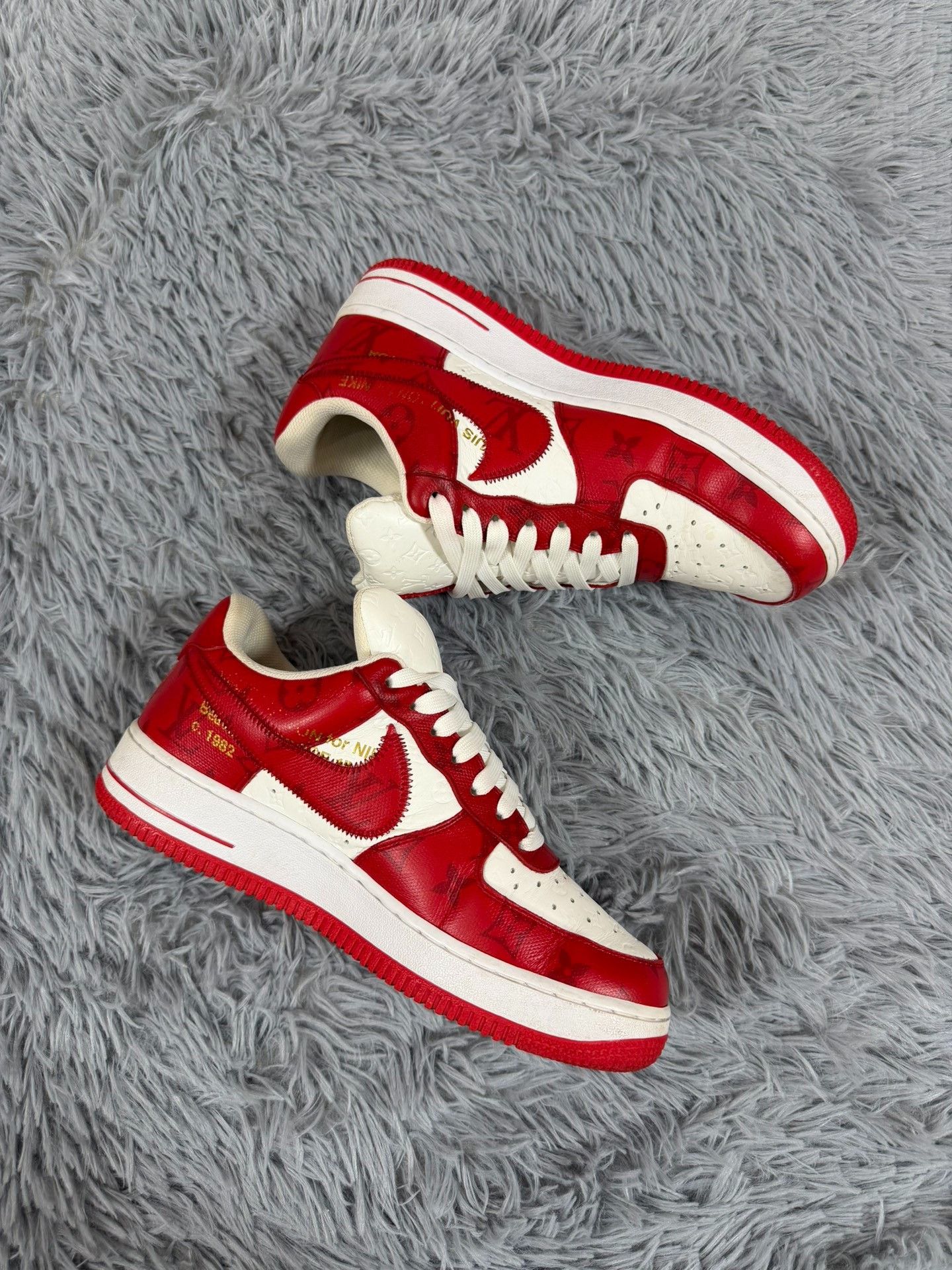 Louis Vuitton Louis Vuitton AIR FORCE 1 Red Lowtop Sneakers 7 Men Size US 7 / EU 40 - 3 Thumbnail