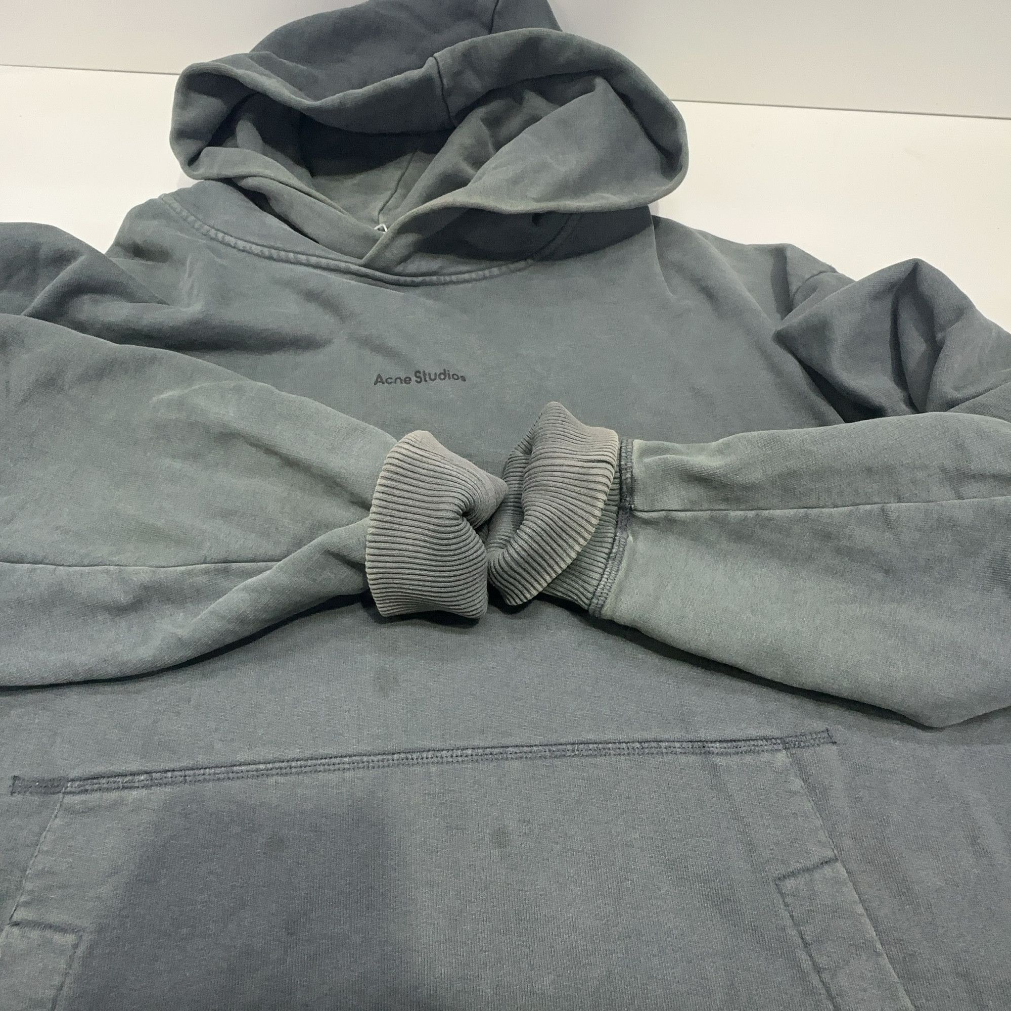 Acne Studios Acne Studios FW21 Logo Hoodie Gray XS Size US XS / EU 42 / 0 - 10 Thumbnail