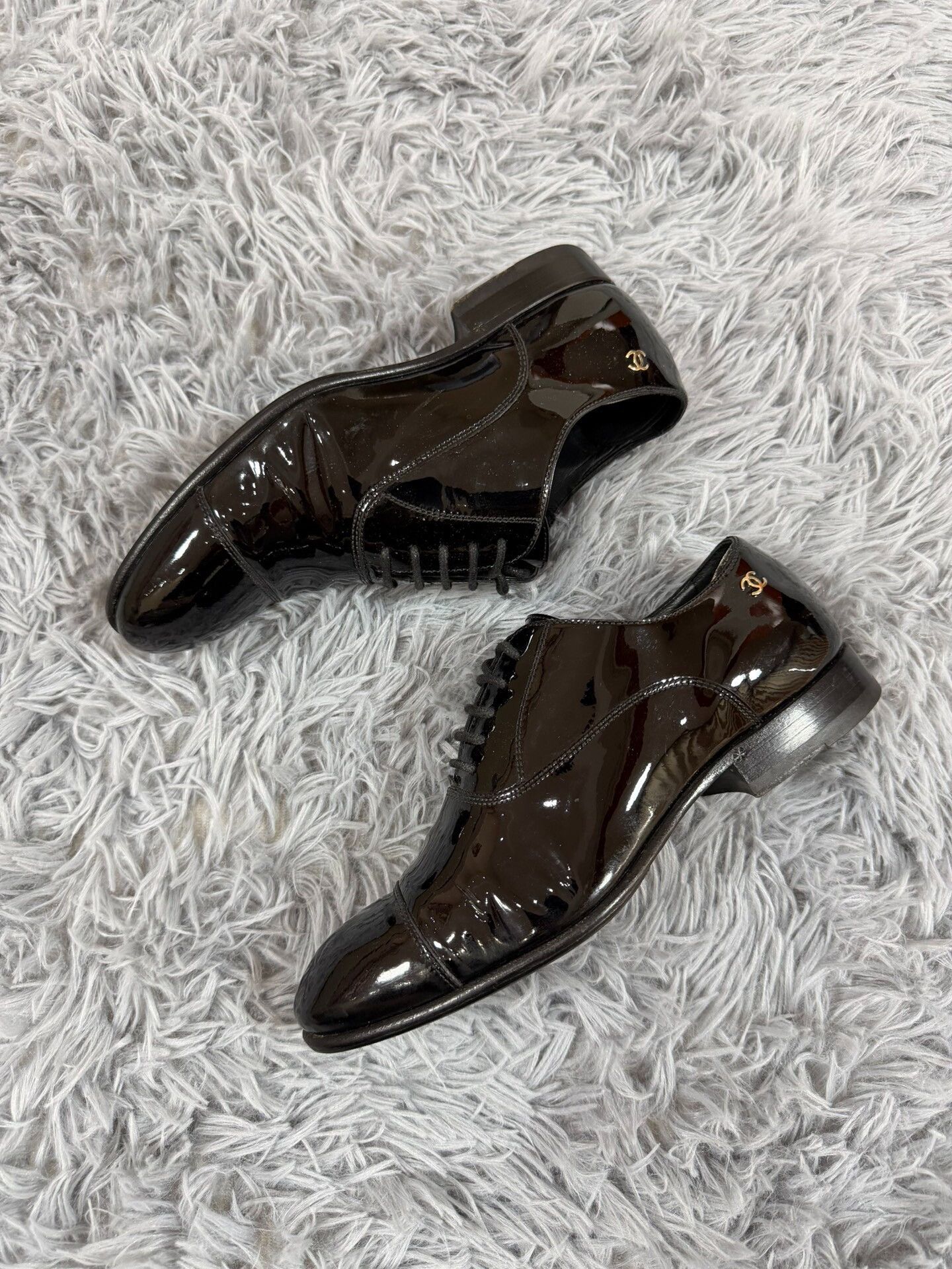 Chanel Chanel Patent Black Lowtop Sneakers us_6 Women Size US 6 / IT 36 - 2 Thumbnail