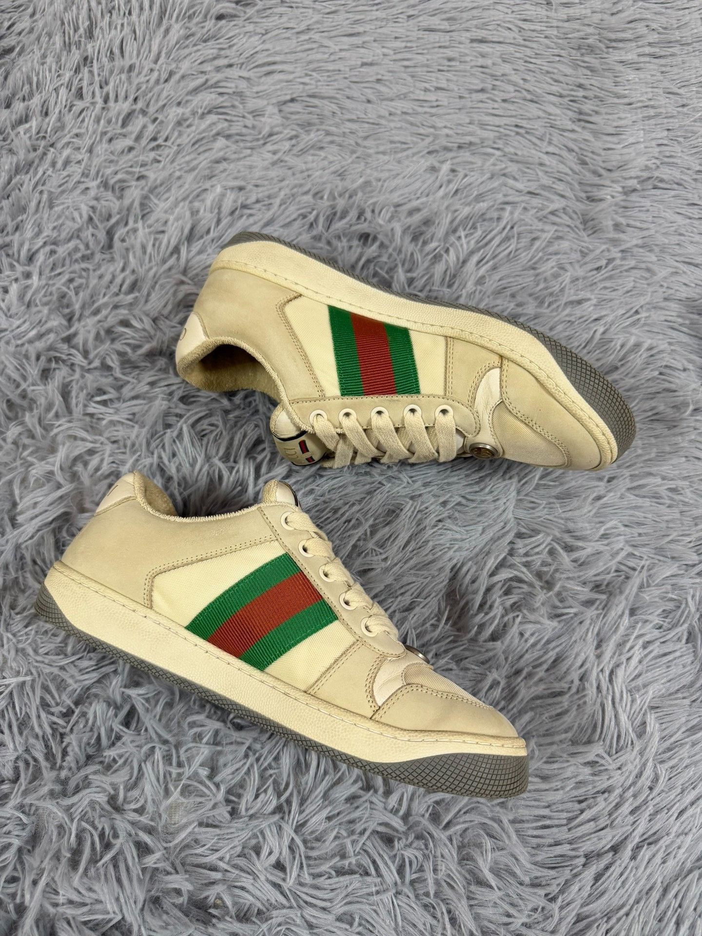 Gucci Gucci Red Lowtop Sneakers us_6-5 Women Size US 6.5 / IT 36.5 - 3 Thumbnail