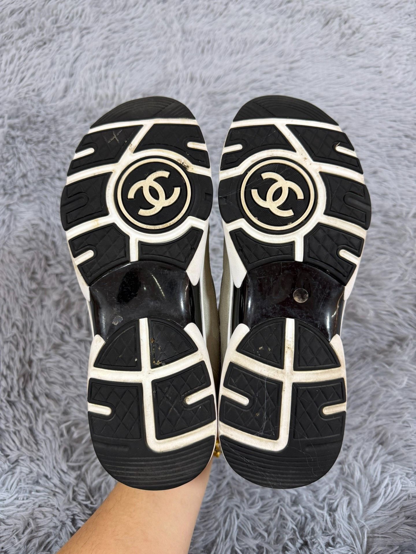 Chanel Chanel Casual Multi Lowtop Sneakers us_10 Women Size US 10 / IT 40 - 5 Thumbnail