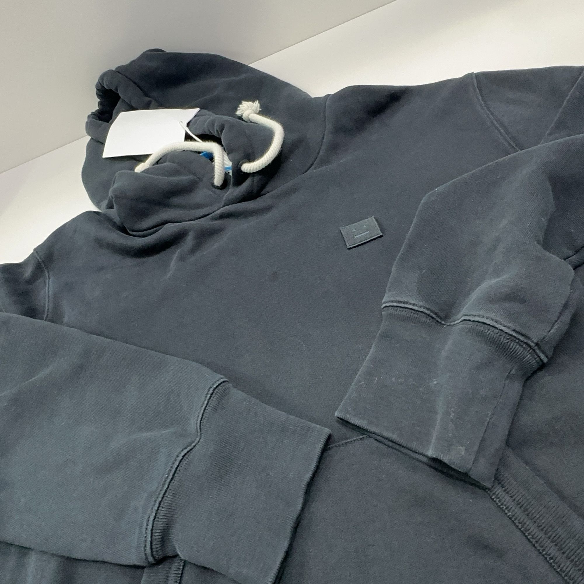 Acne Studios Acne Studios Face Patch Hoodie Size S Size US S / EU 44-46 / 1 - 13 Thumbnail
