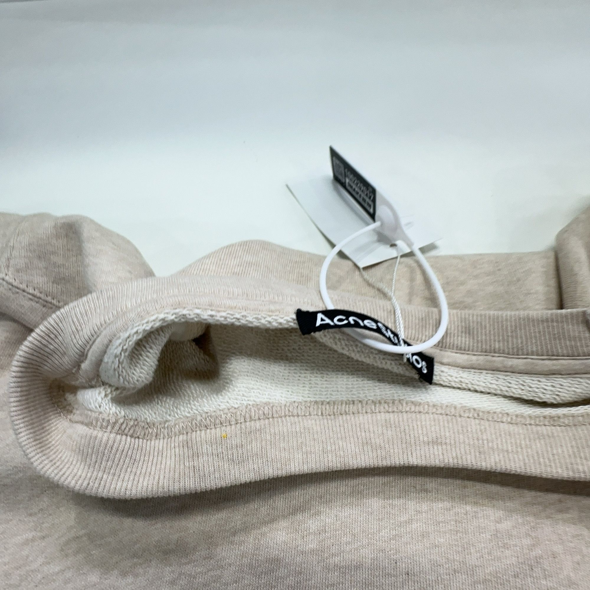 Acne Studios Acne Studios Beige Face Patch Sweatshirt XS Size US XS / EU 42 / 0 - 6 Thumbnail