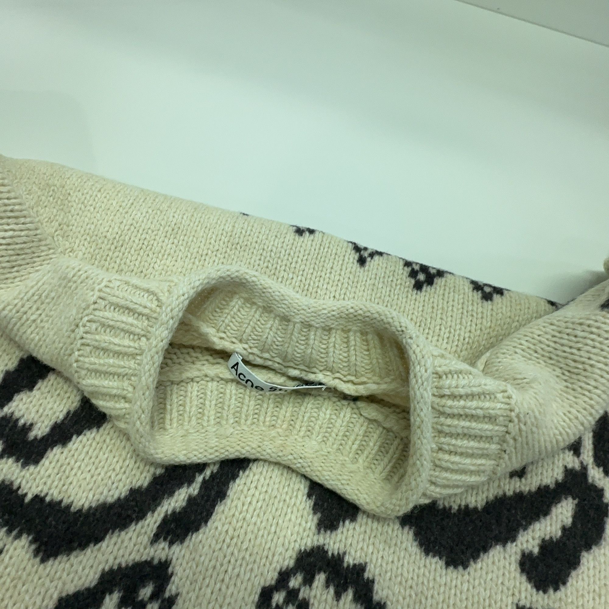 Acne Studios Acne Studios Fair Isle Poodle Knit Sweater M Size US M / EU 48-50 / 2 - 6 Thumbnail