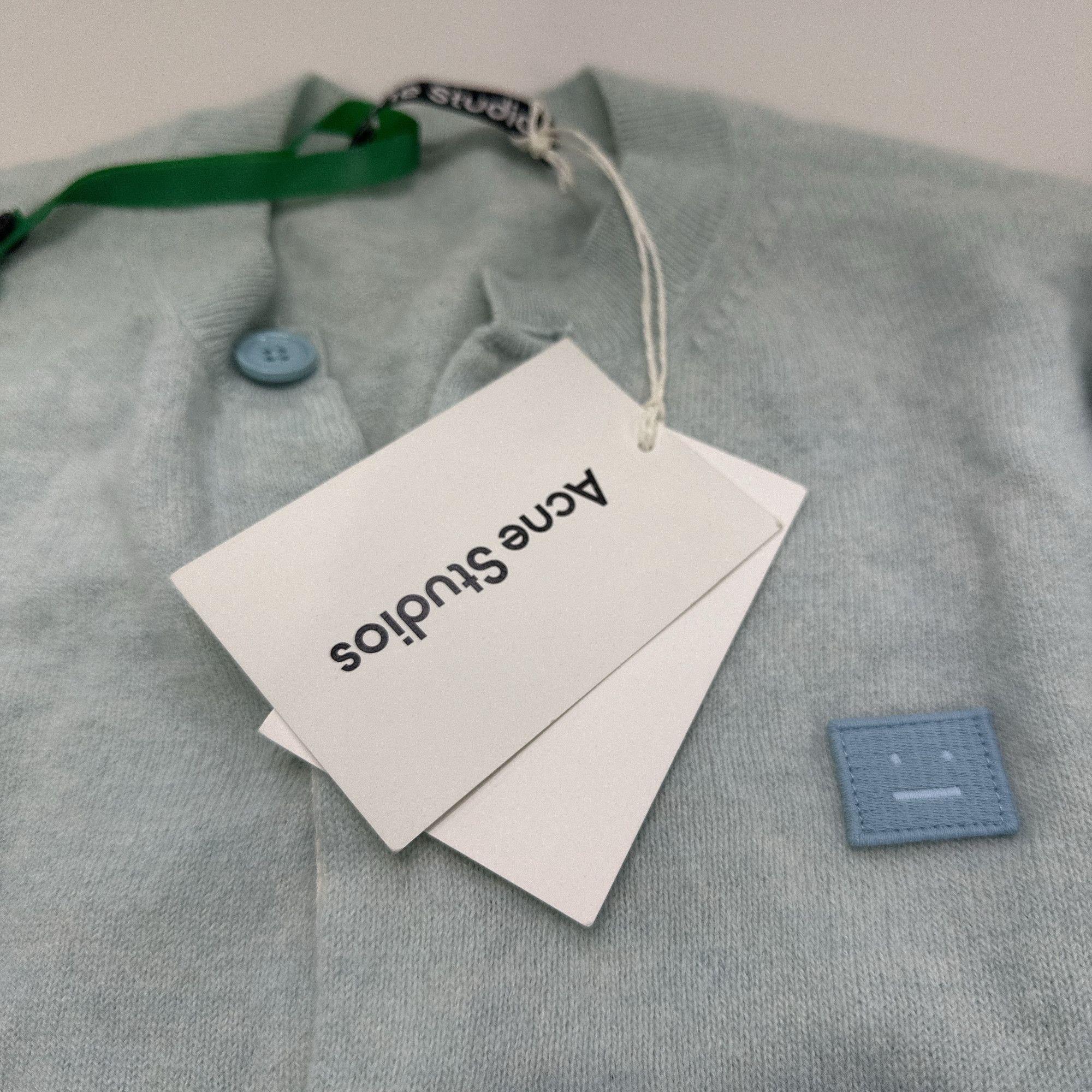 Acne Studios Acne Studios Face Logo Wool Cardigan Size S Size S / US 4 / IT 40 - 5 Thumbnail