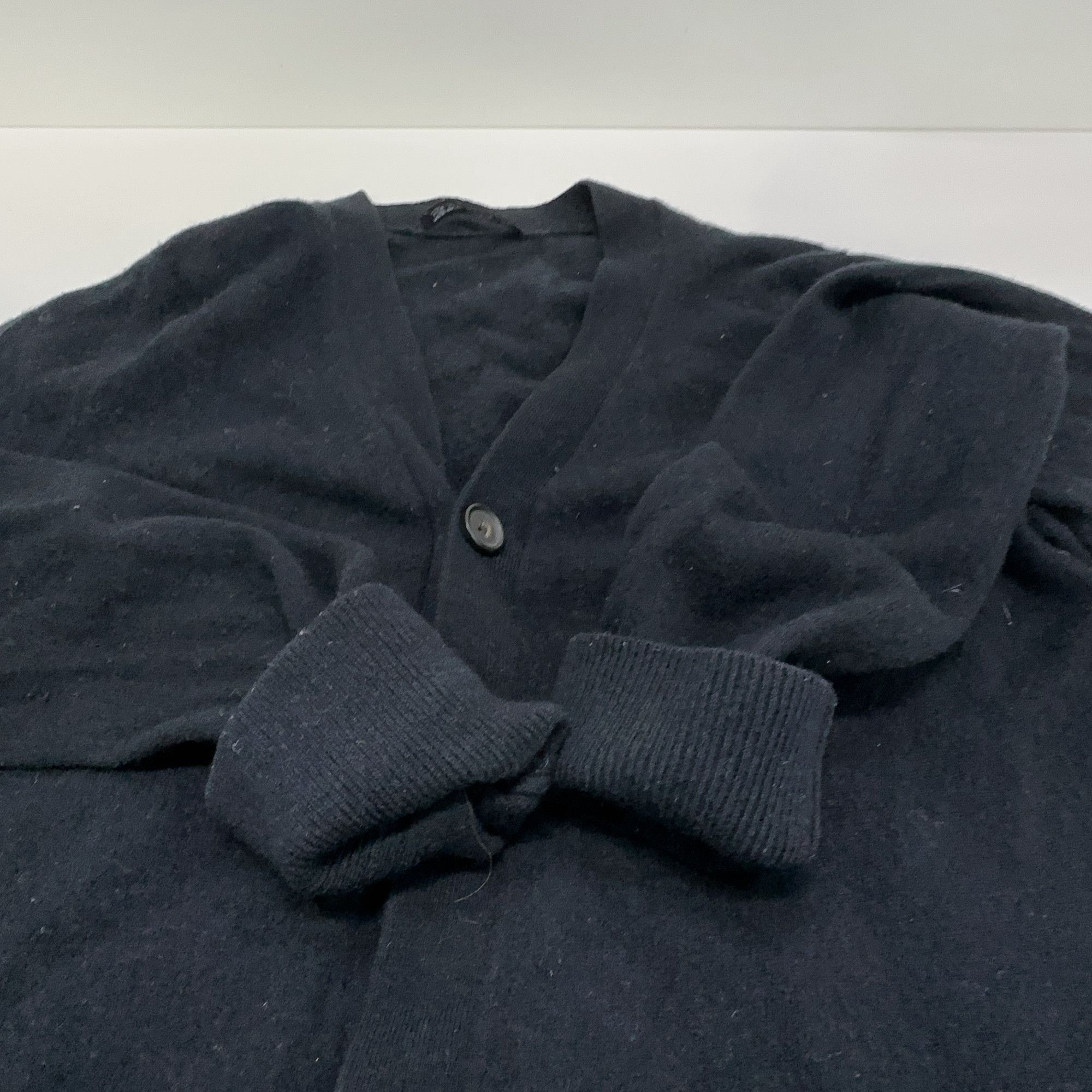 Acne Studios Acne Studios Wool V-Neck Cardigan Size M Size US M / EU 48-50 / 2 - 8 Thumbnail