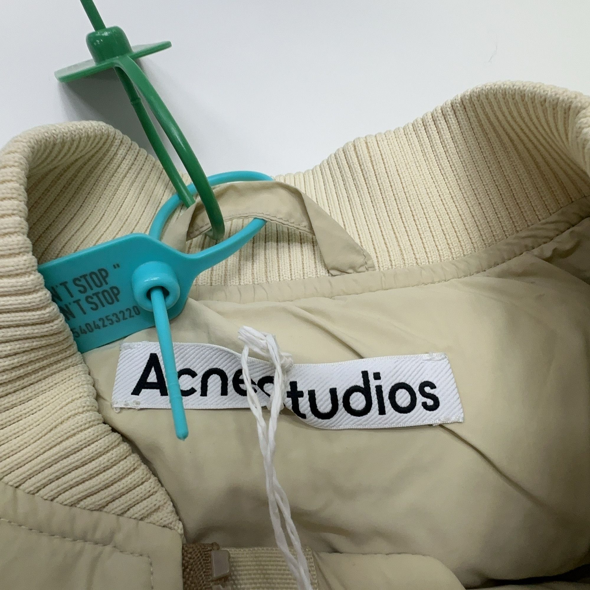 Acne Studios Acne Studios Down Filled Bomber Jacket 34 Size XS / US 0-2 / IT 36-38 - 5 Thumbnail