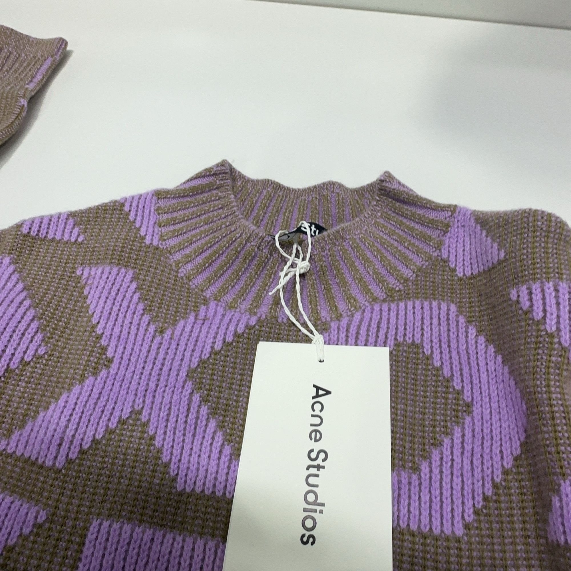 Acne Studios Acne Studios Geometric Face Logo Knit Sweater XXS Size US XXS / EU 40 - 5 Thumbnail