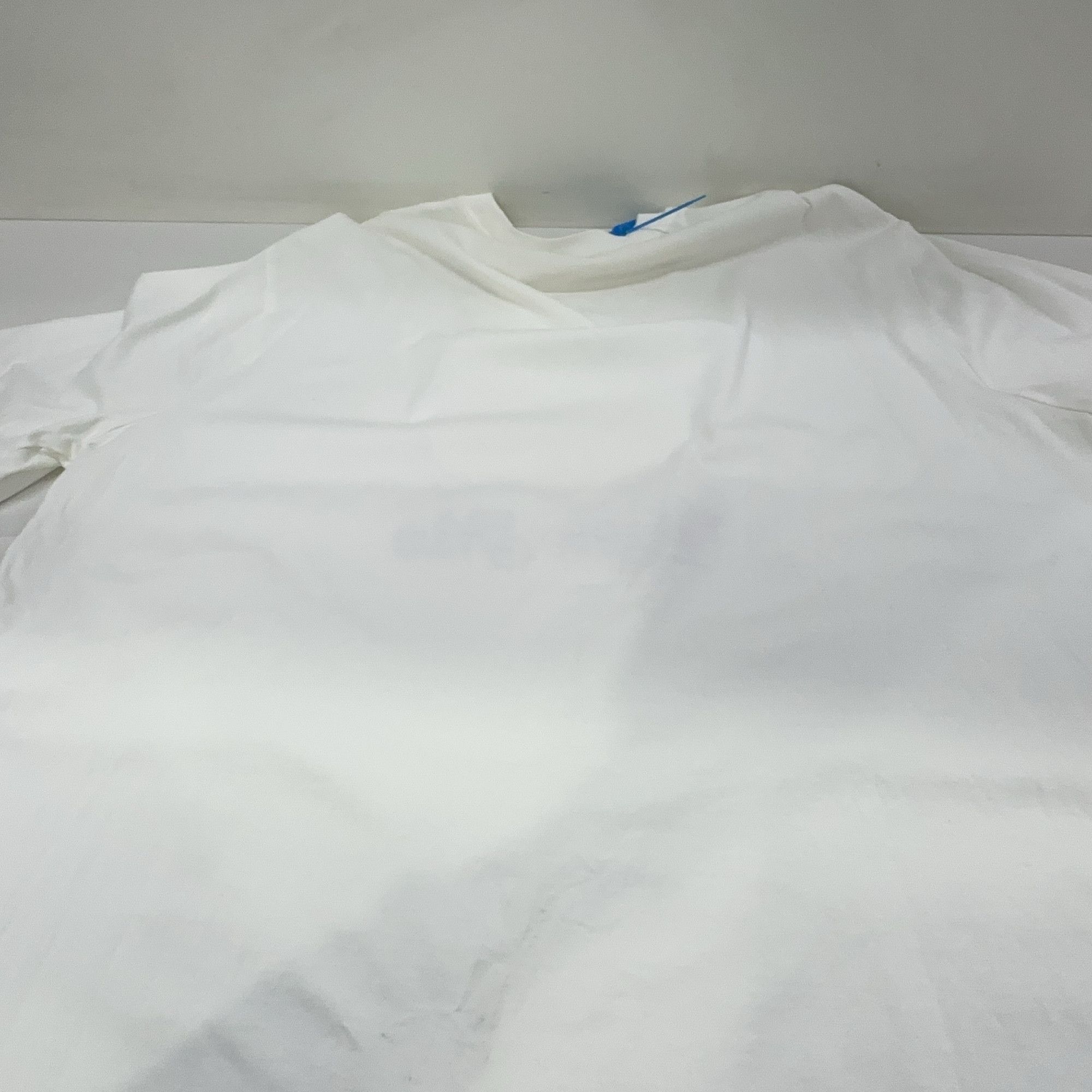 Acne Studios Acne Studios Burger Graphic Kiss Me T-Shirt M Size US M / EU 48-50 / 2 - 13 Thumbnail