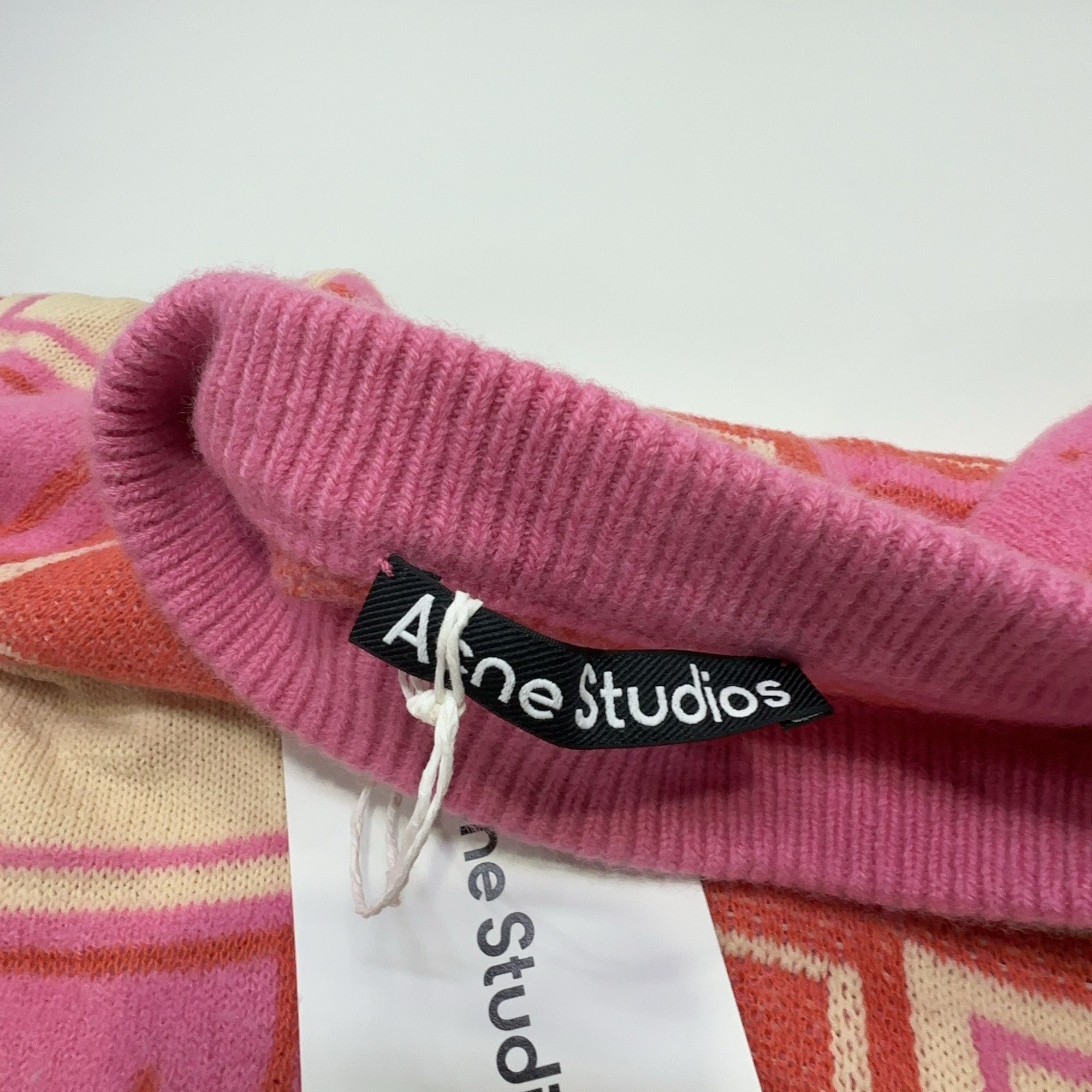 Acne Studios Acne Studios FW24 Face Logo Jacquard Sweater S Size US S / EU 44-46 / 1 - 5 Thumbnail