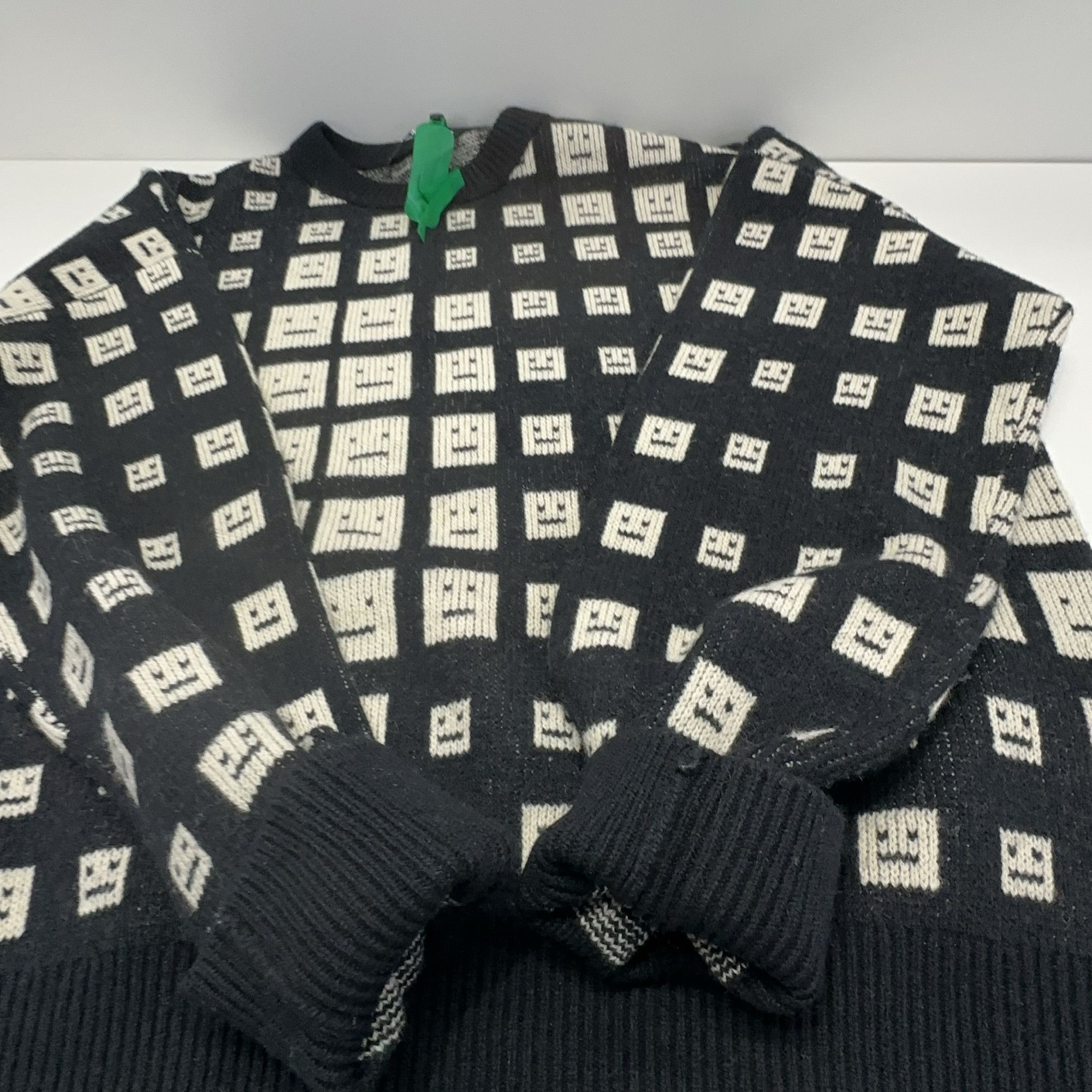 Acne Studios Acne Studios Face Checkered Knit Sweater M Size US M / EU 48-50 / 2 - 9 Thumbnail