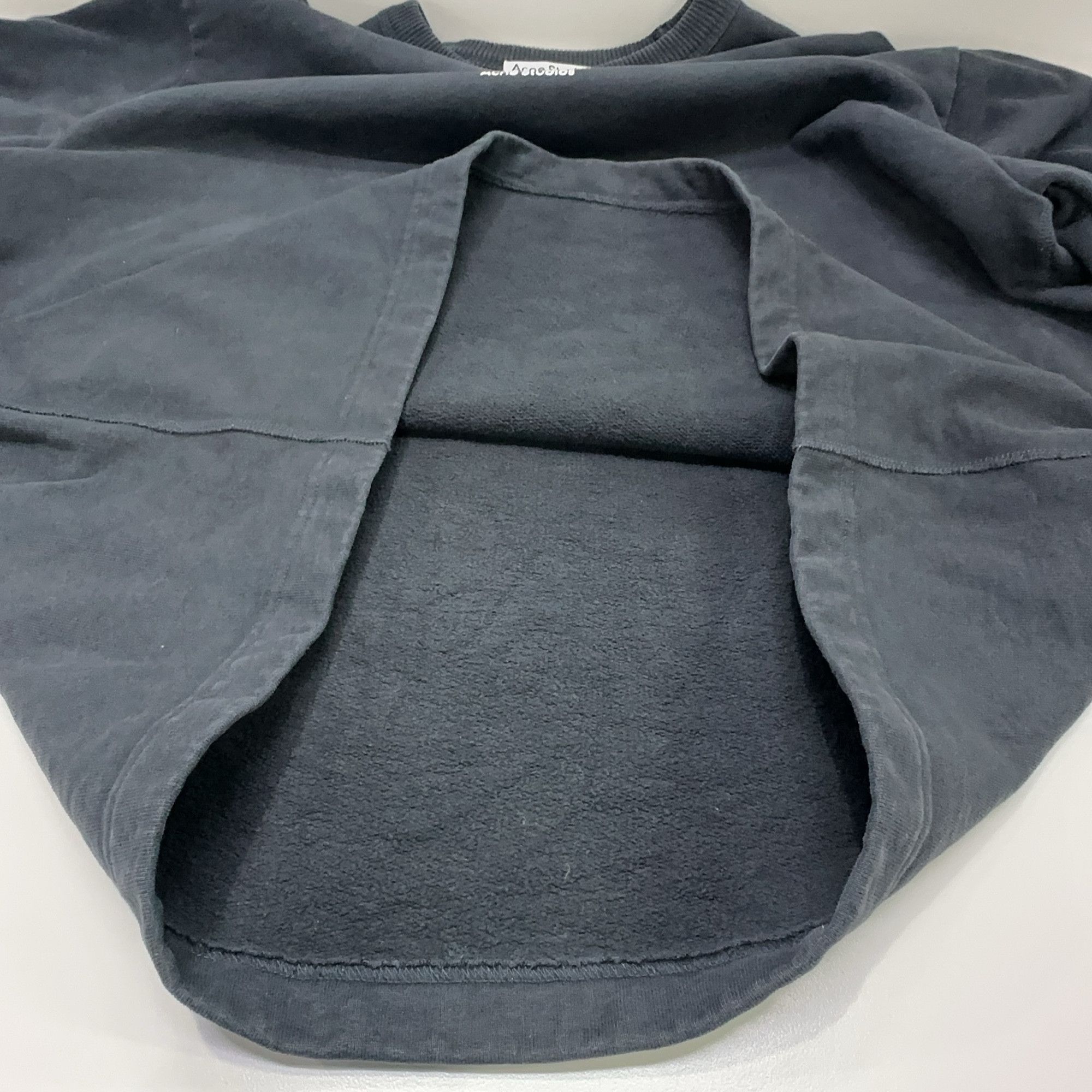 Acne Studios Acne Studios Logo Crewneck Sweatshirt Size M Size US M / EU 48-50 / 2 - 9 Thumbnail