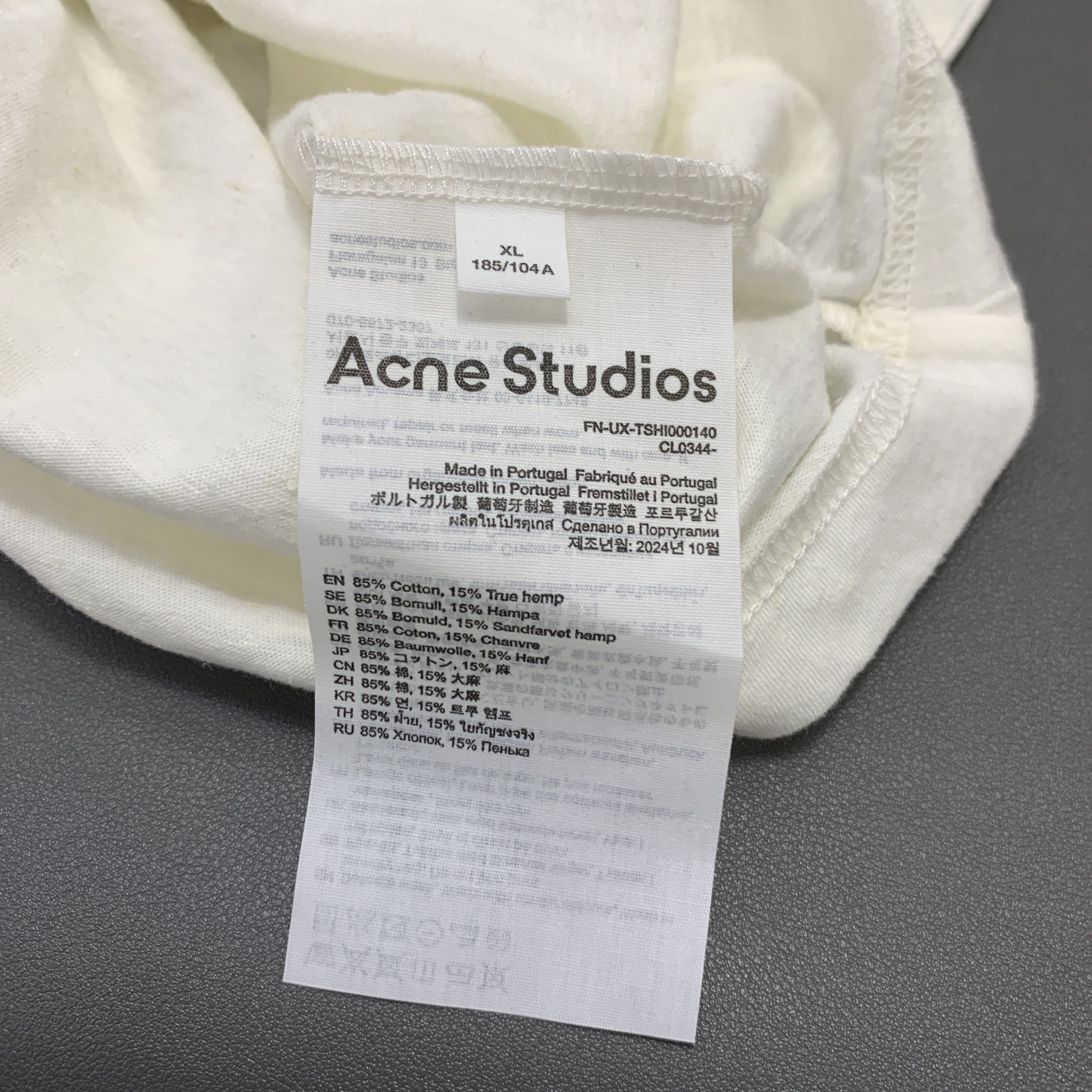 Acne Studios Acne Studios Heart Logo T-Shirt XL Size US XL / EU 56 / 4 - 3 Thumbnail